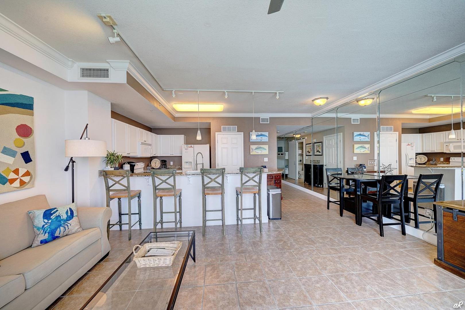 Amazing Sunset Oceanfront Condo