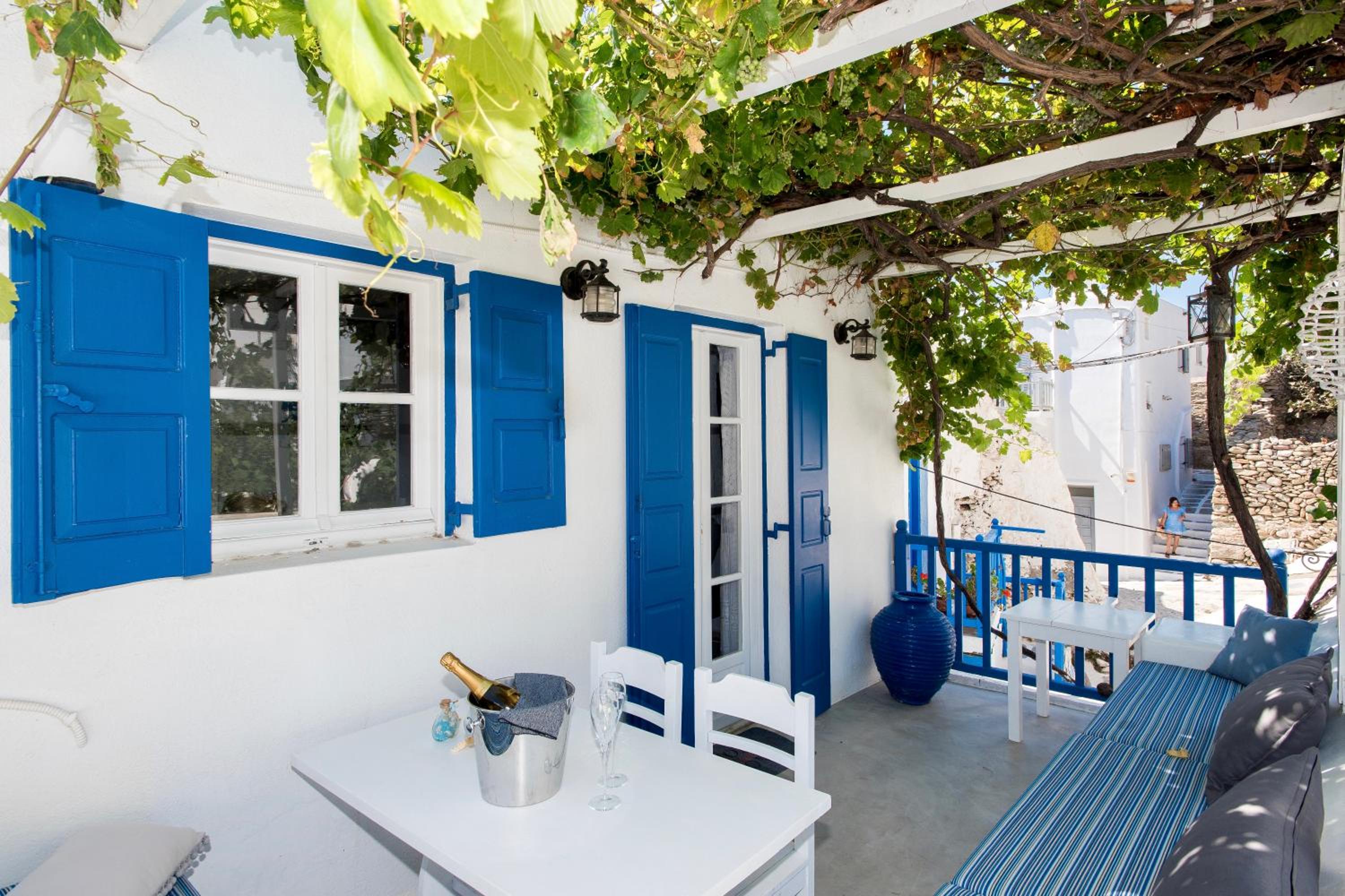 Myconian Little Venice Elite Suites with Sea View view 3