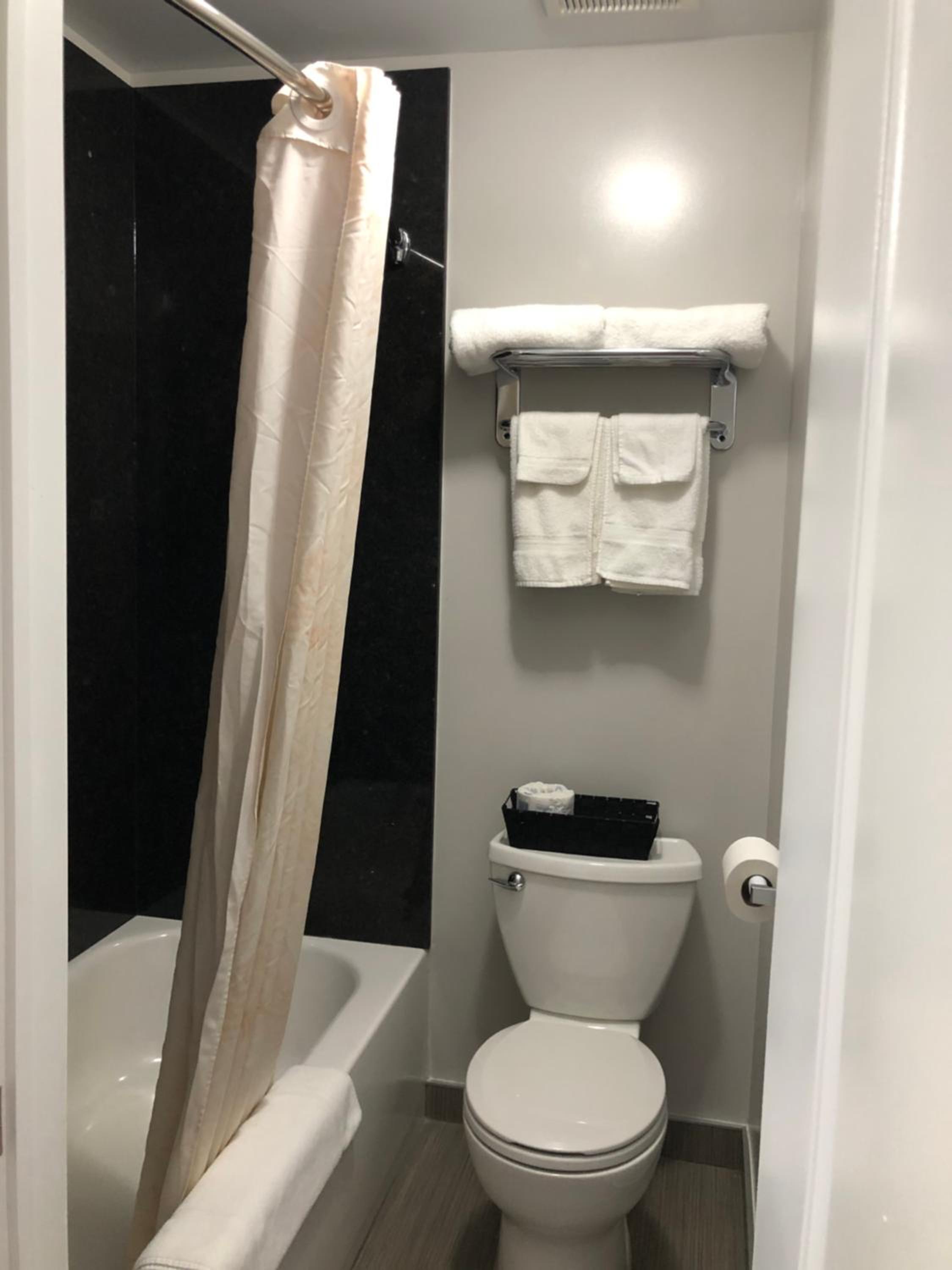 Aquarius Motel