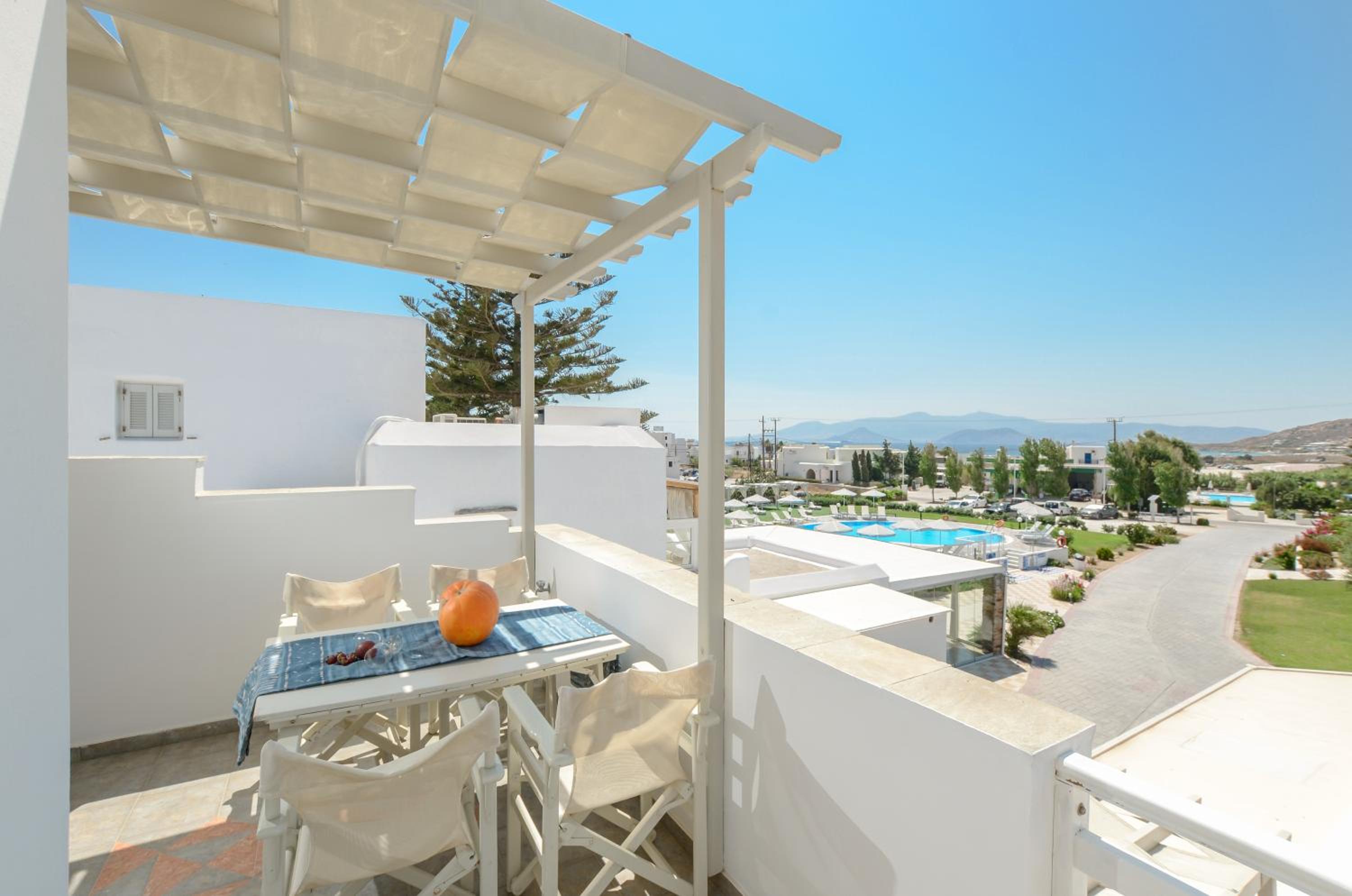 Birikos Hotel & Suites view 3