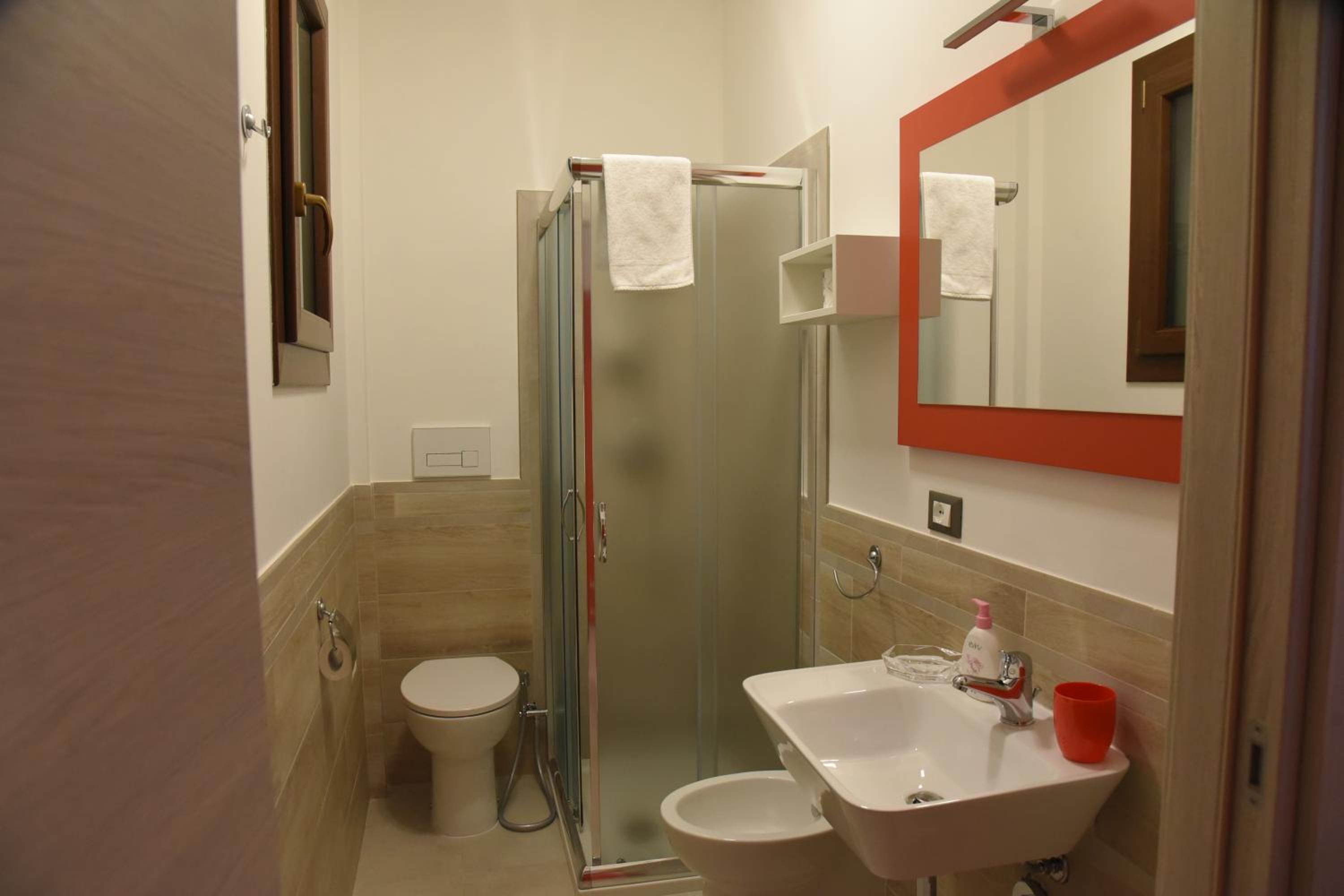 Photo 28