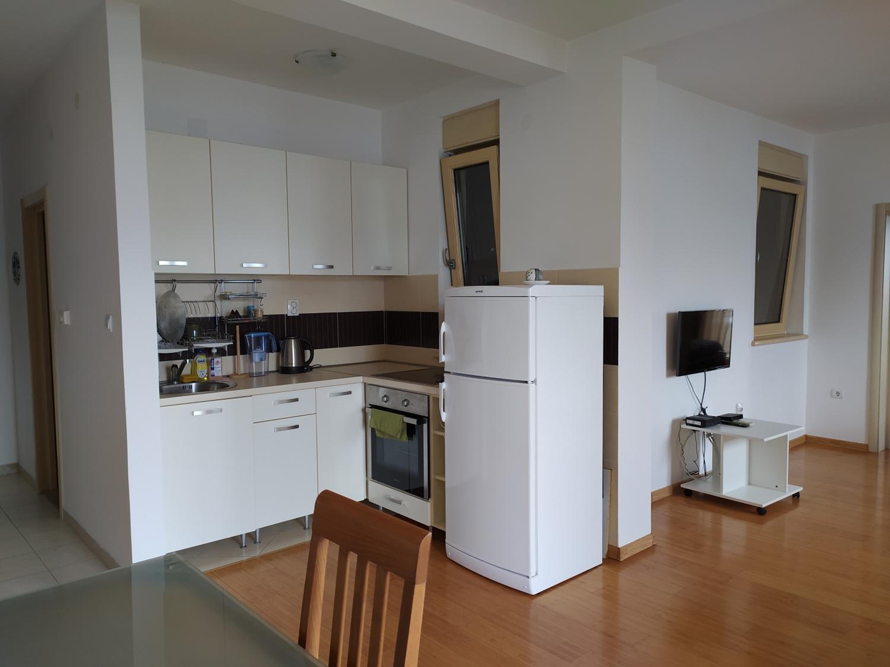 Sunny Bay Apartments