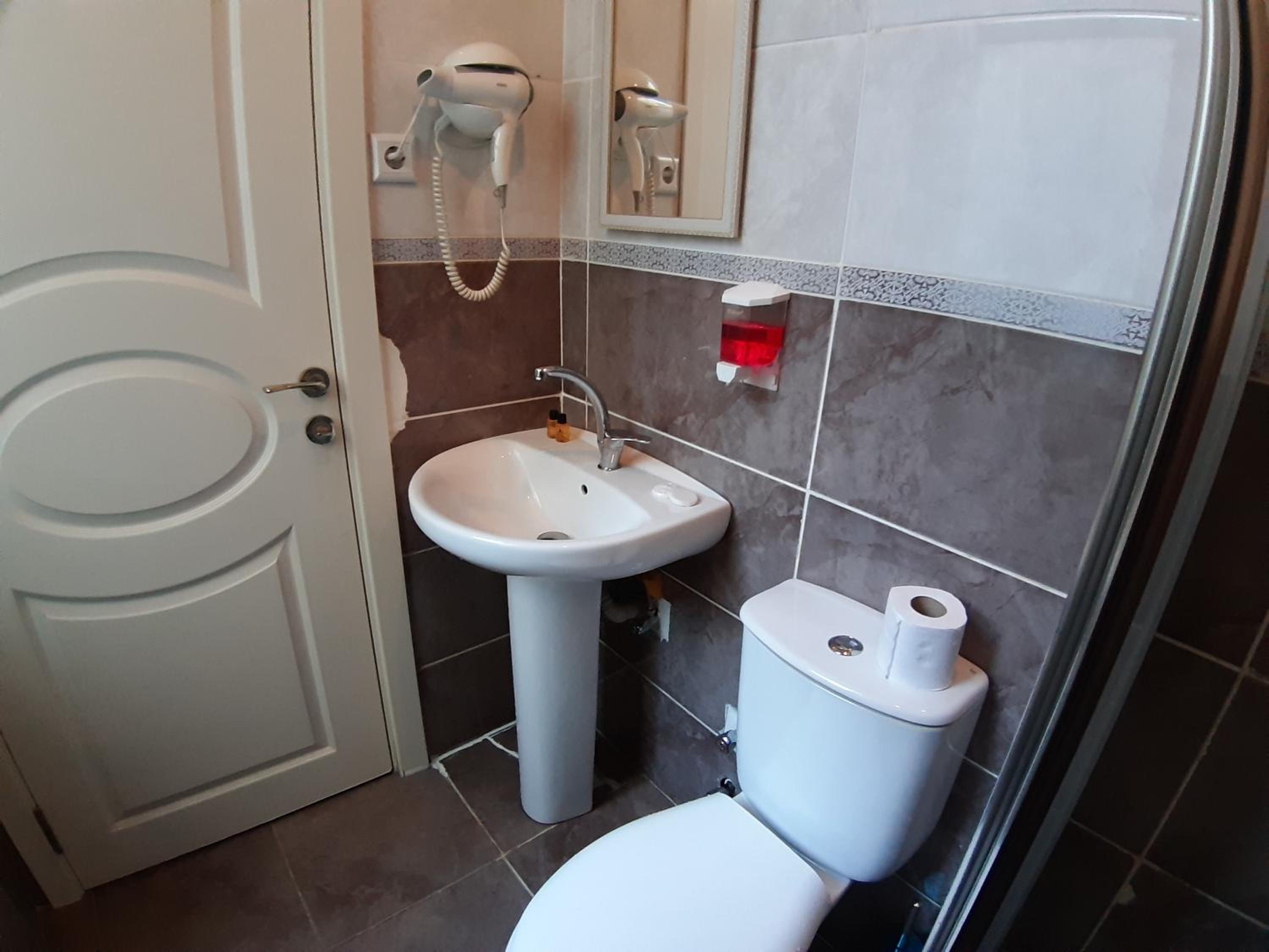 Burak Apart - Image 32