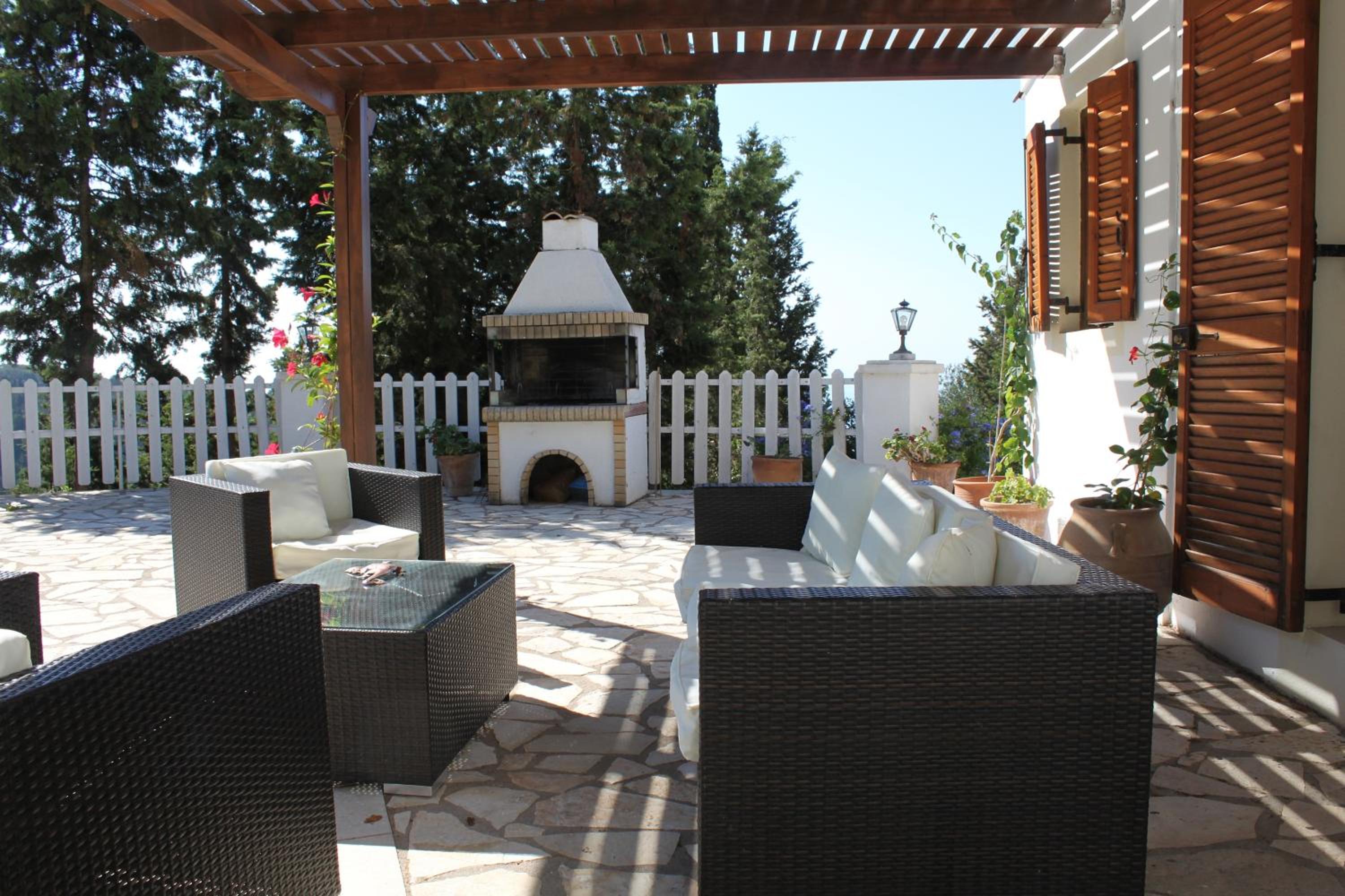 Photo 48