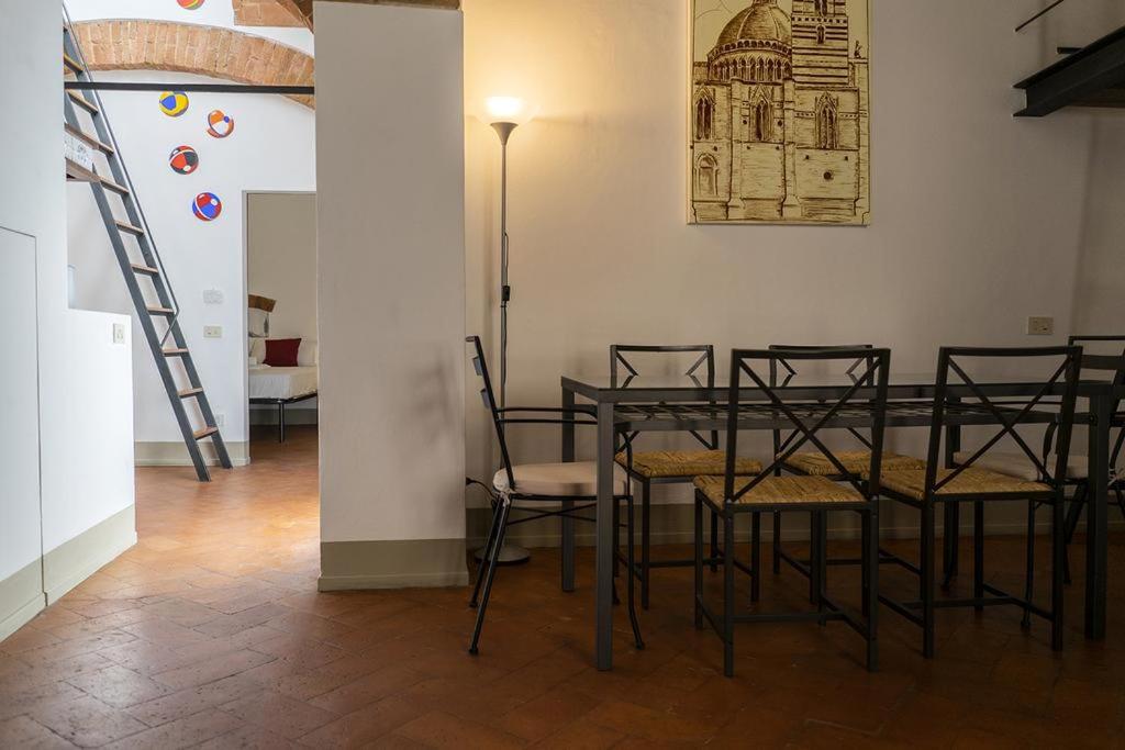 Fuga d'archi en Siena — other