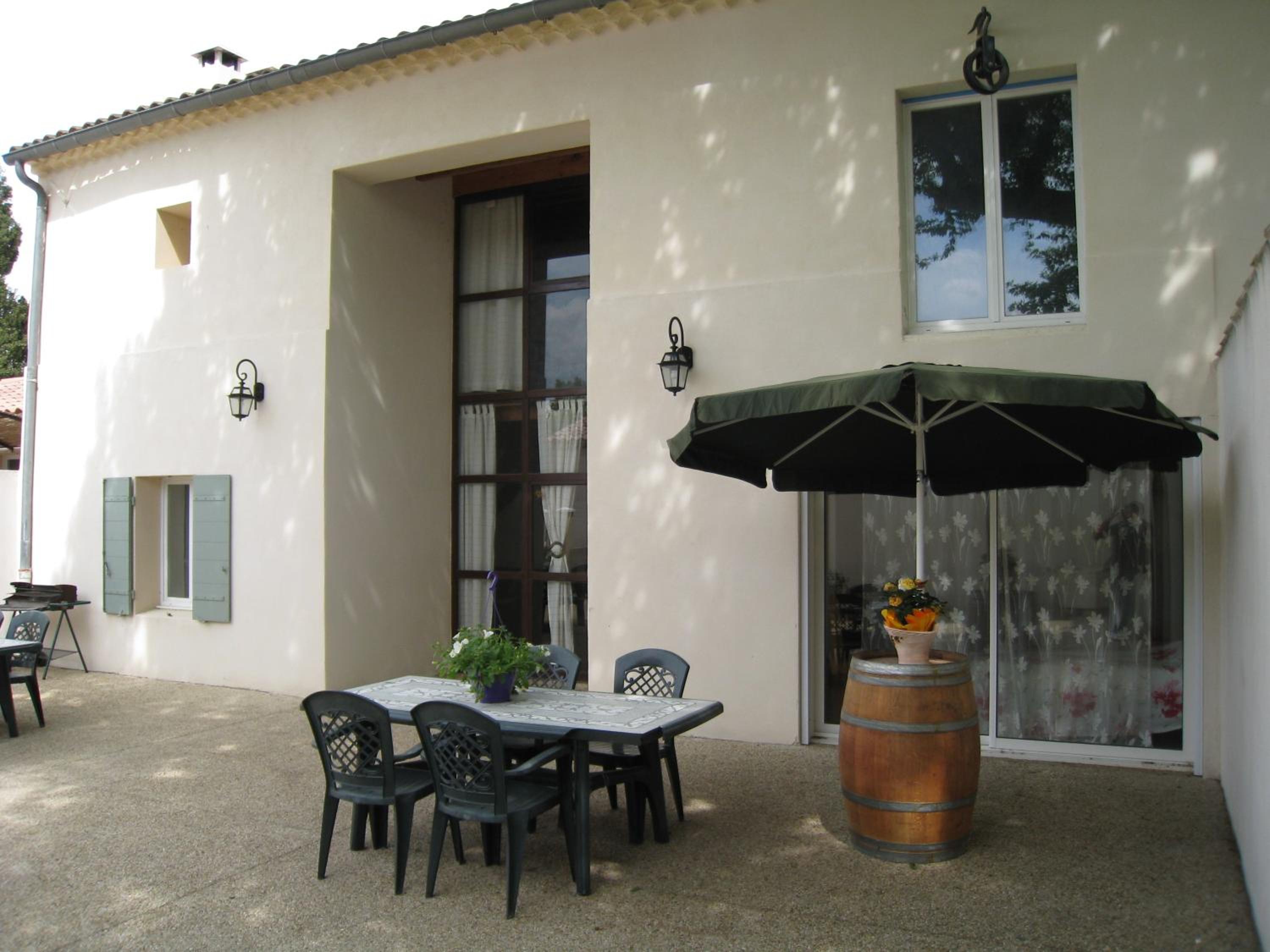 Photo 10
