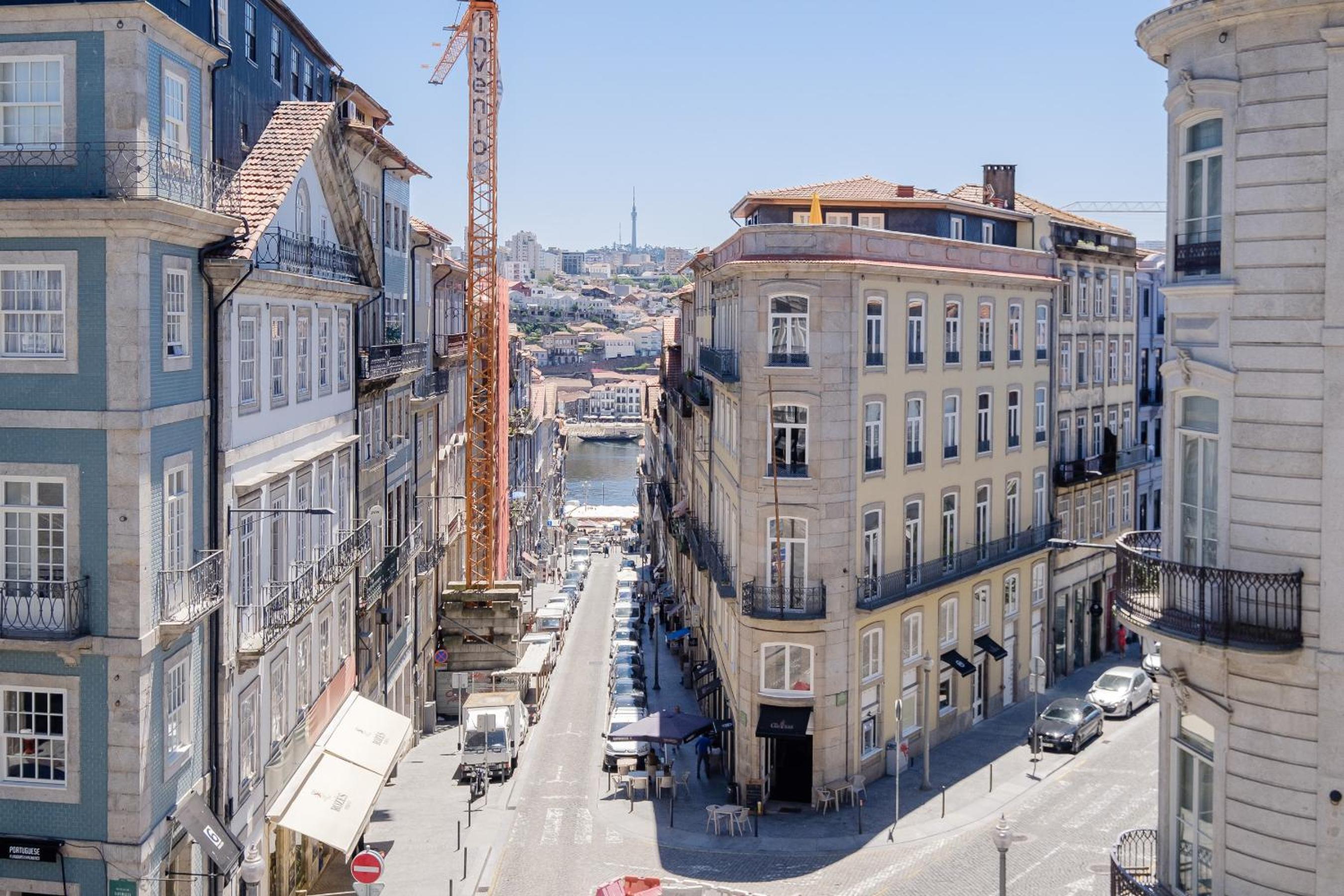 BOUTIQUE Rentals- THE RIBEIRA***** Apt great views view 3