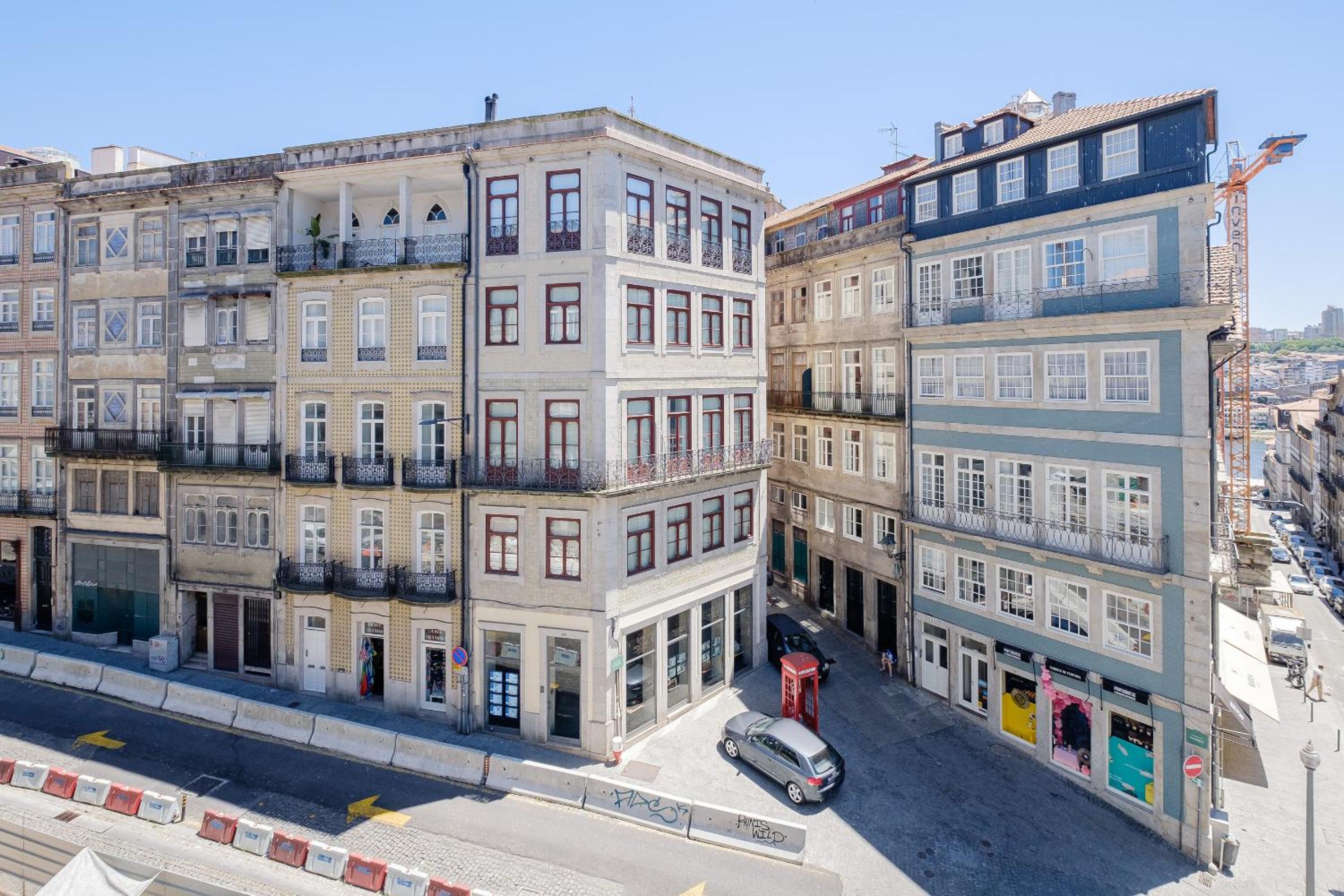 BOUTIQUE Rentals- THE RIBEIRA***** Apt great views view 5