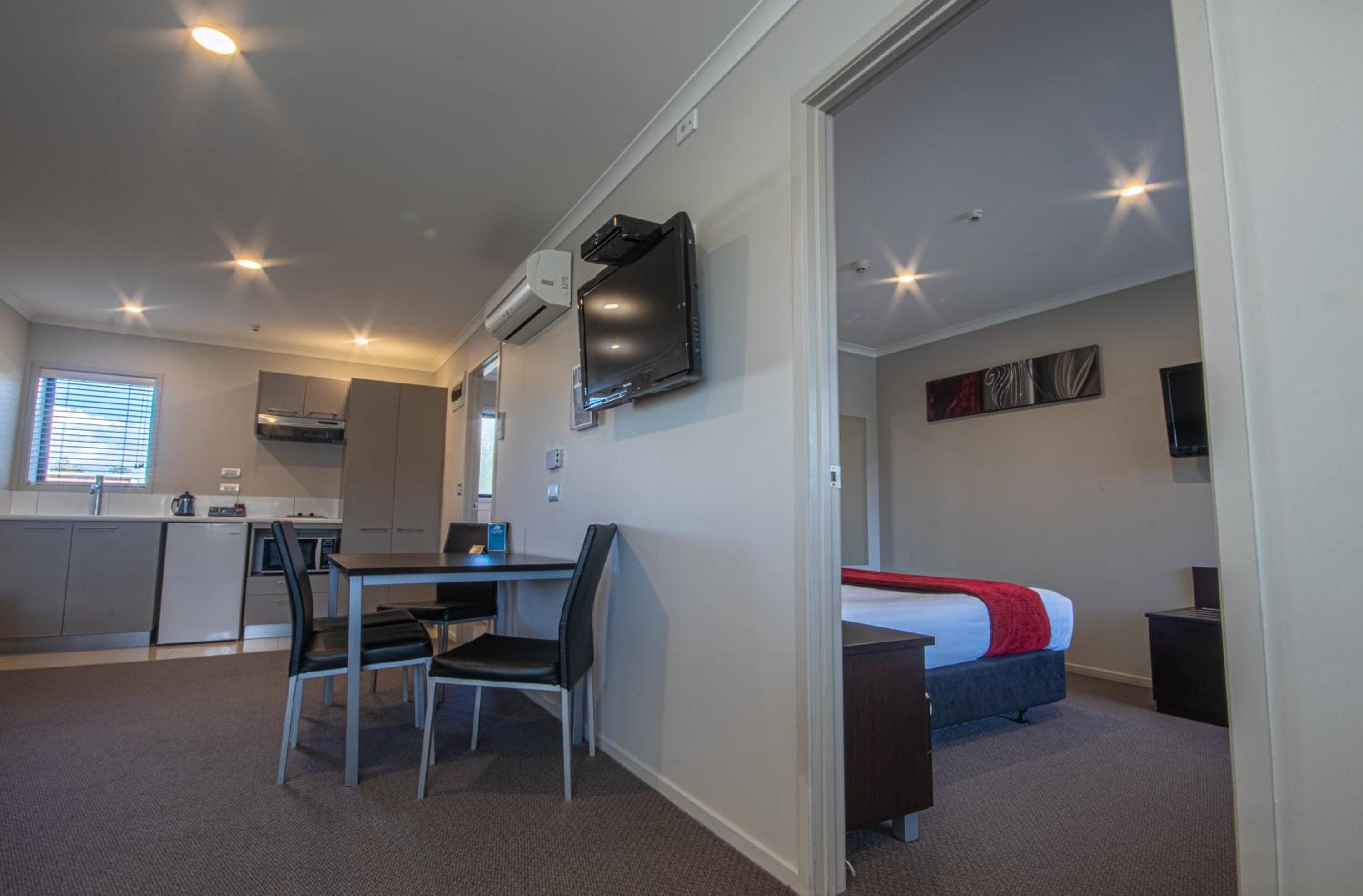 Amity Motel