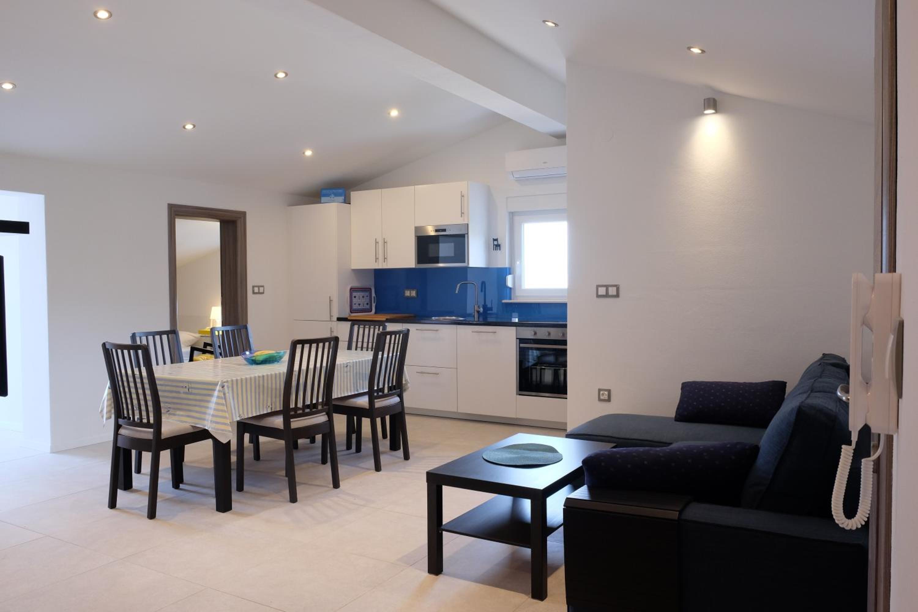 Apartmani Mojca view 4