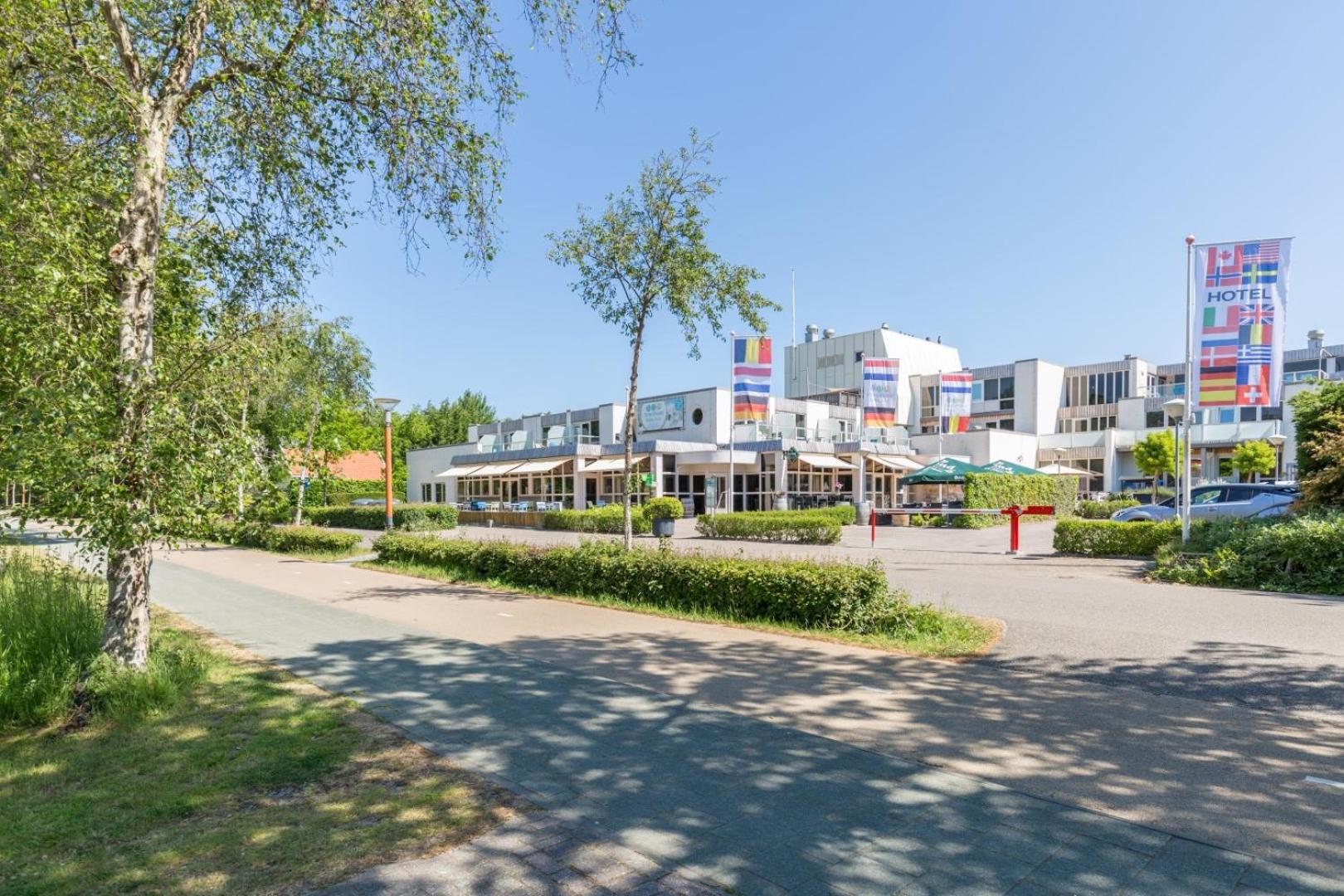 Hotel Strandhotel Bos en Duin - Image 1
