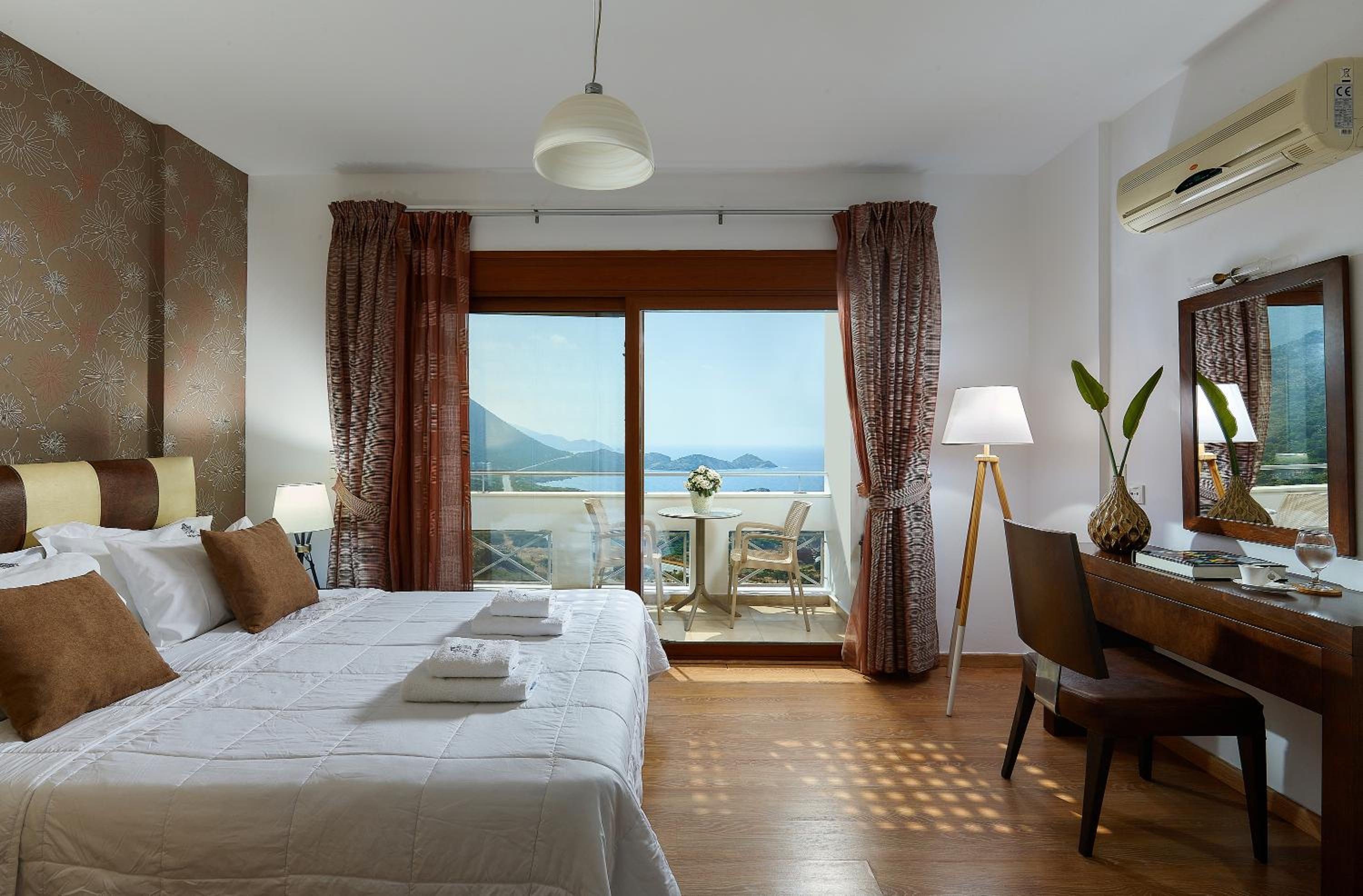 Okeanides Villas