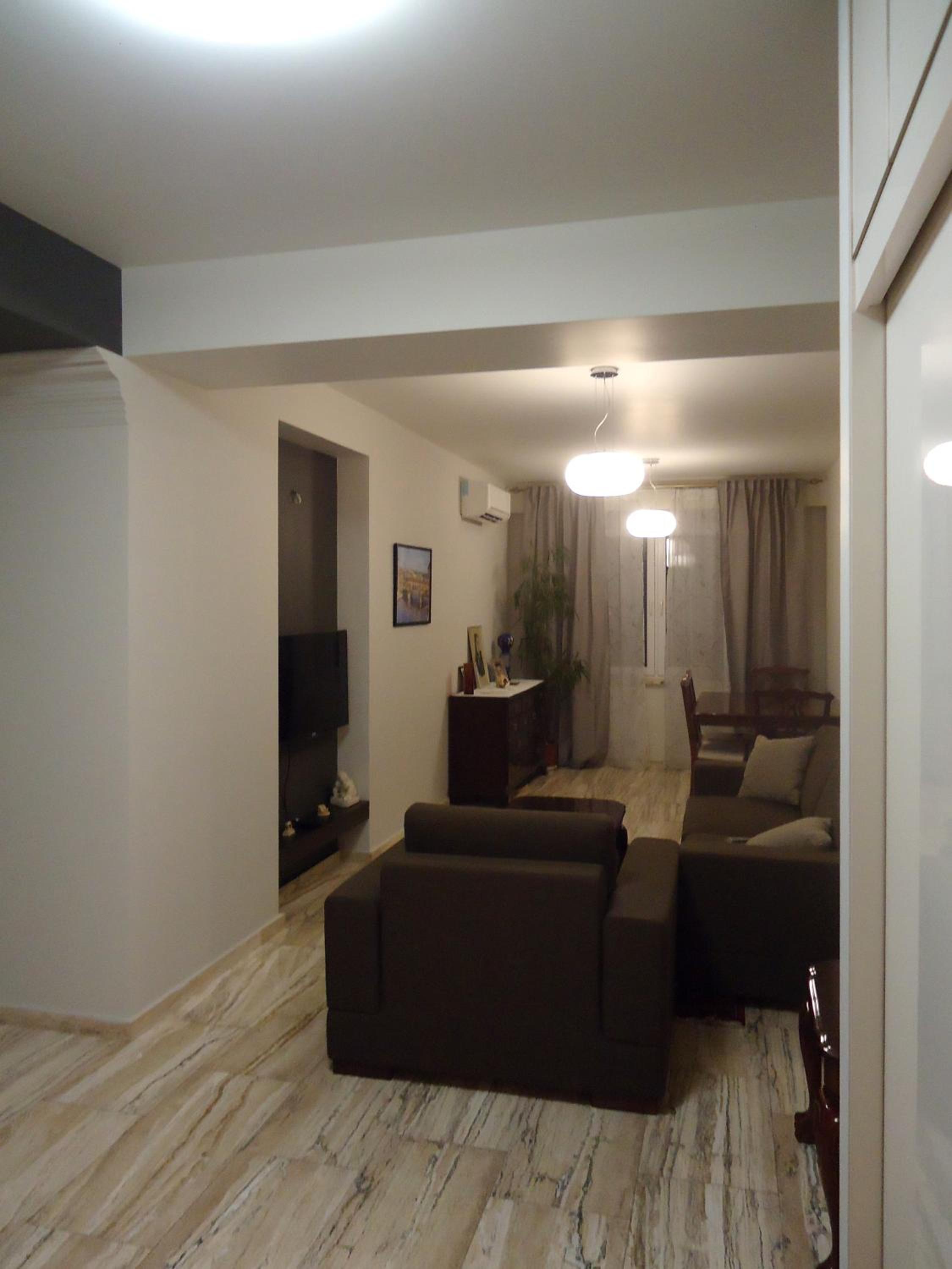 Yerevan Central Marble Flat Northern Avenue
