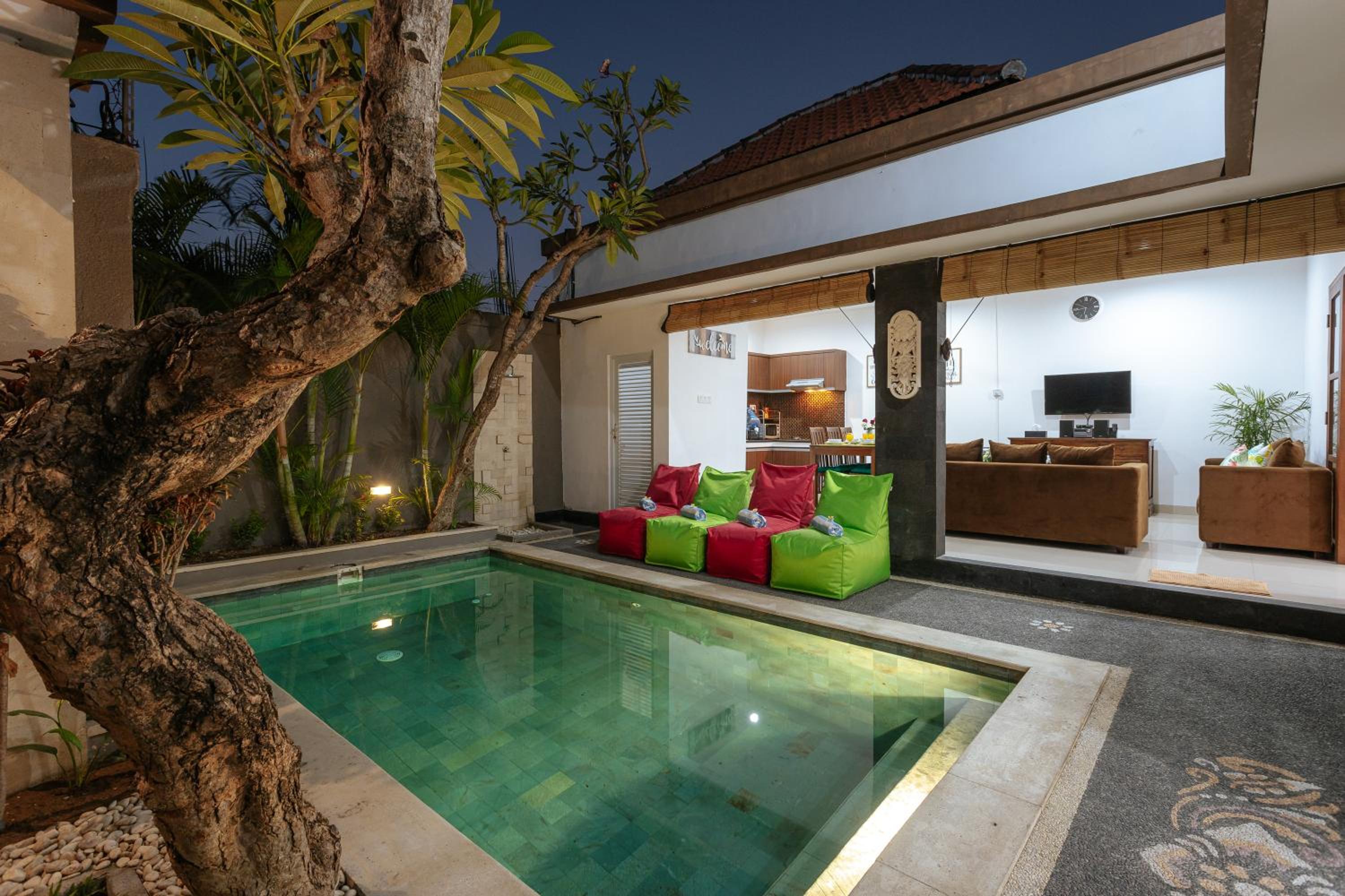 Villa Sedana, Seminyak - 2 Bedroom Private Pool Villa!