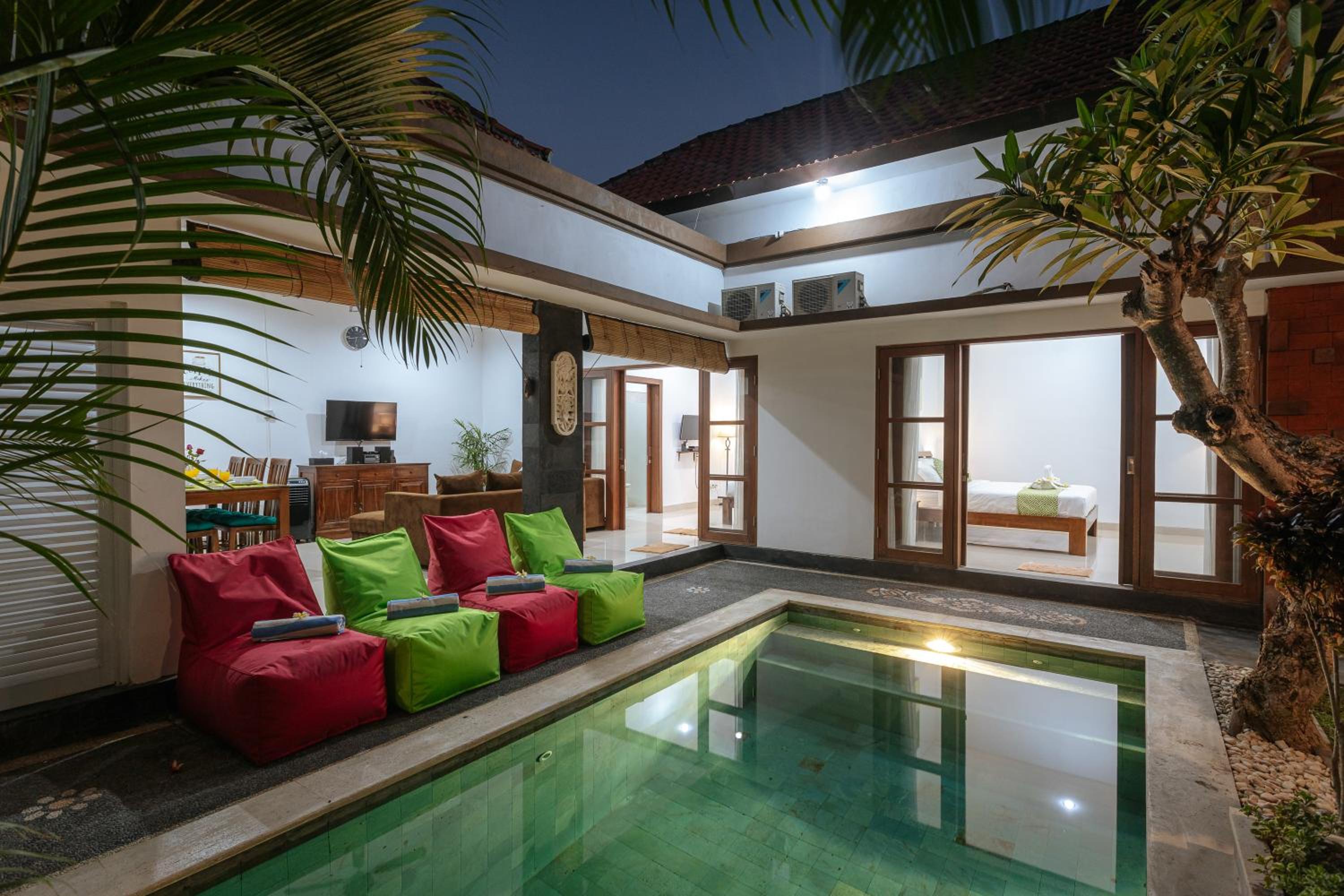 Villa Sedana, Seminyak - 2 Bedroom Private Pool Villa!