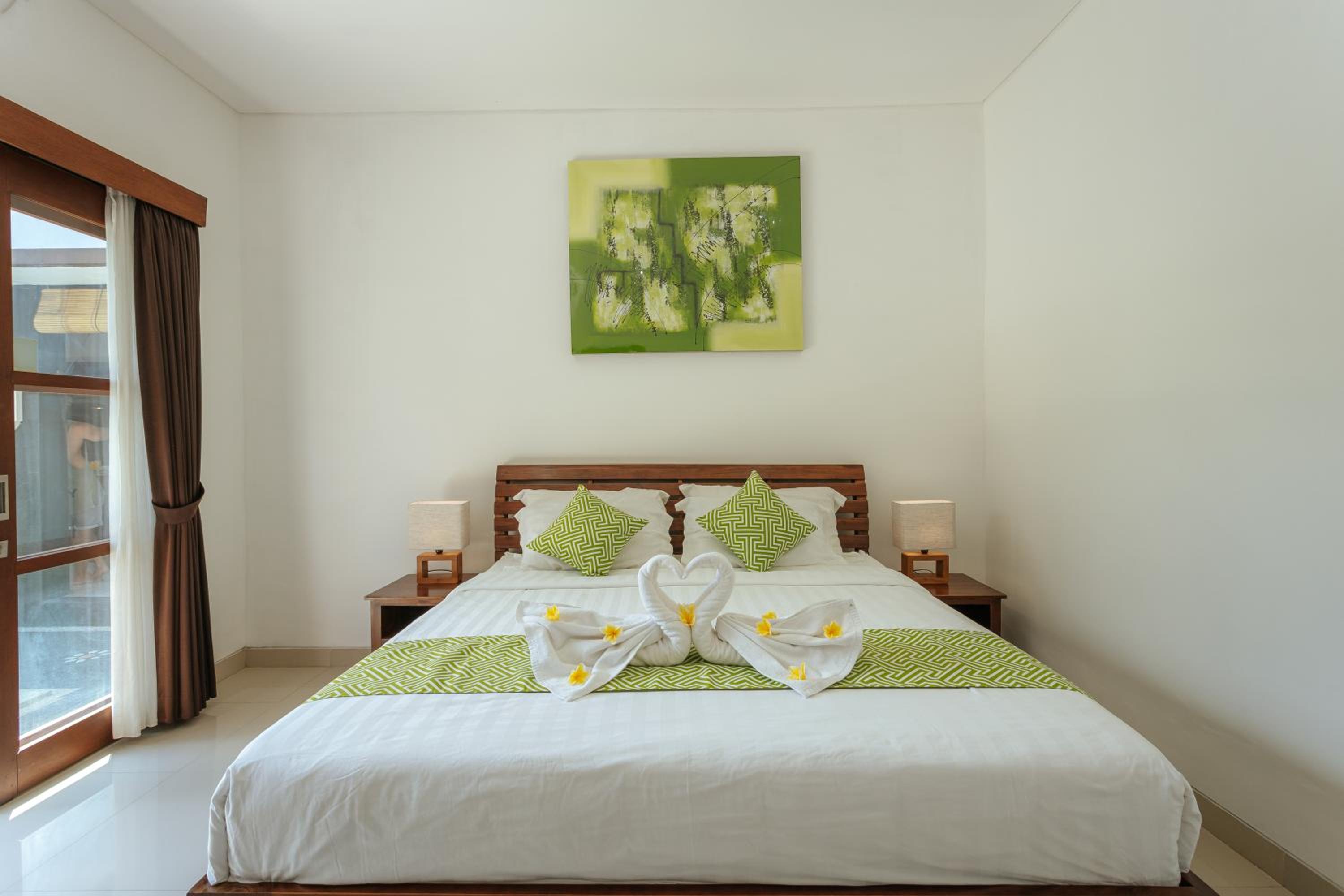 Villa Sedana, Seminyak - 2 Bedroom Private Pool Villa!