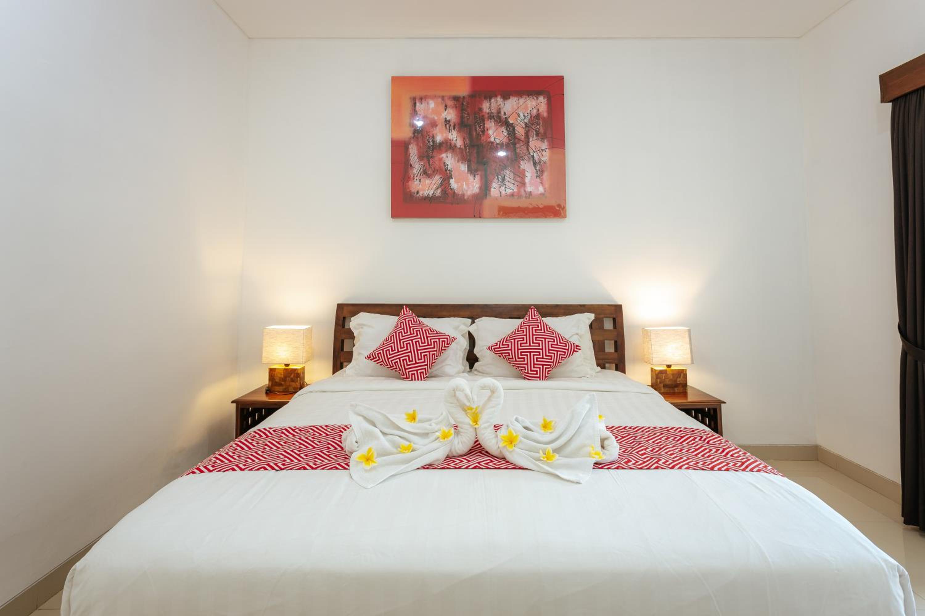 Villa Sedana, Seminyak - 2 Bedroom Private Pool Villa!