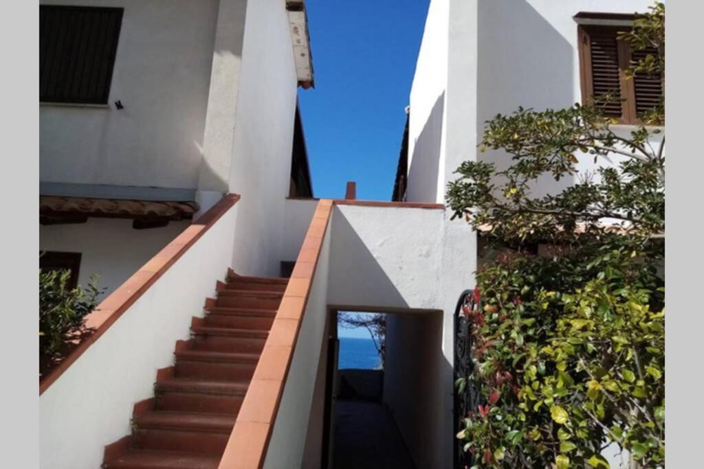 Boutique apartment with beach within walking distance, near Tropea view 3