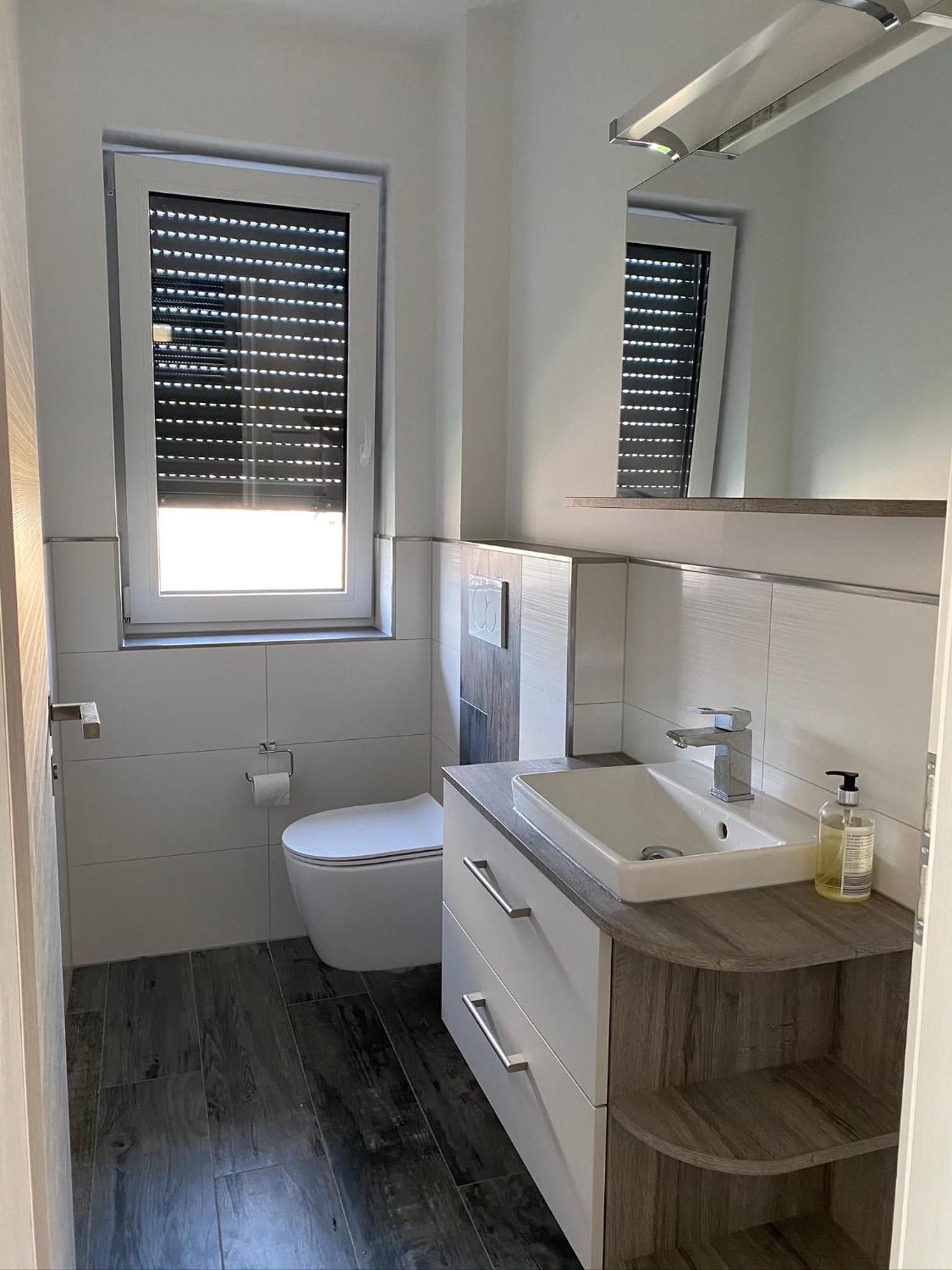 Haus am See mit Sauna und Kamin