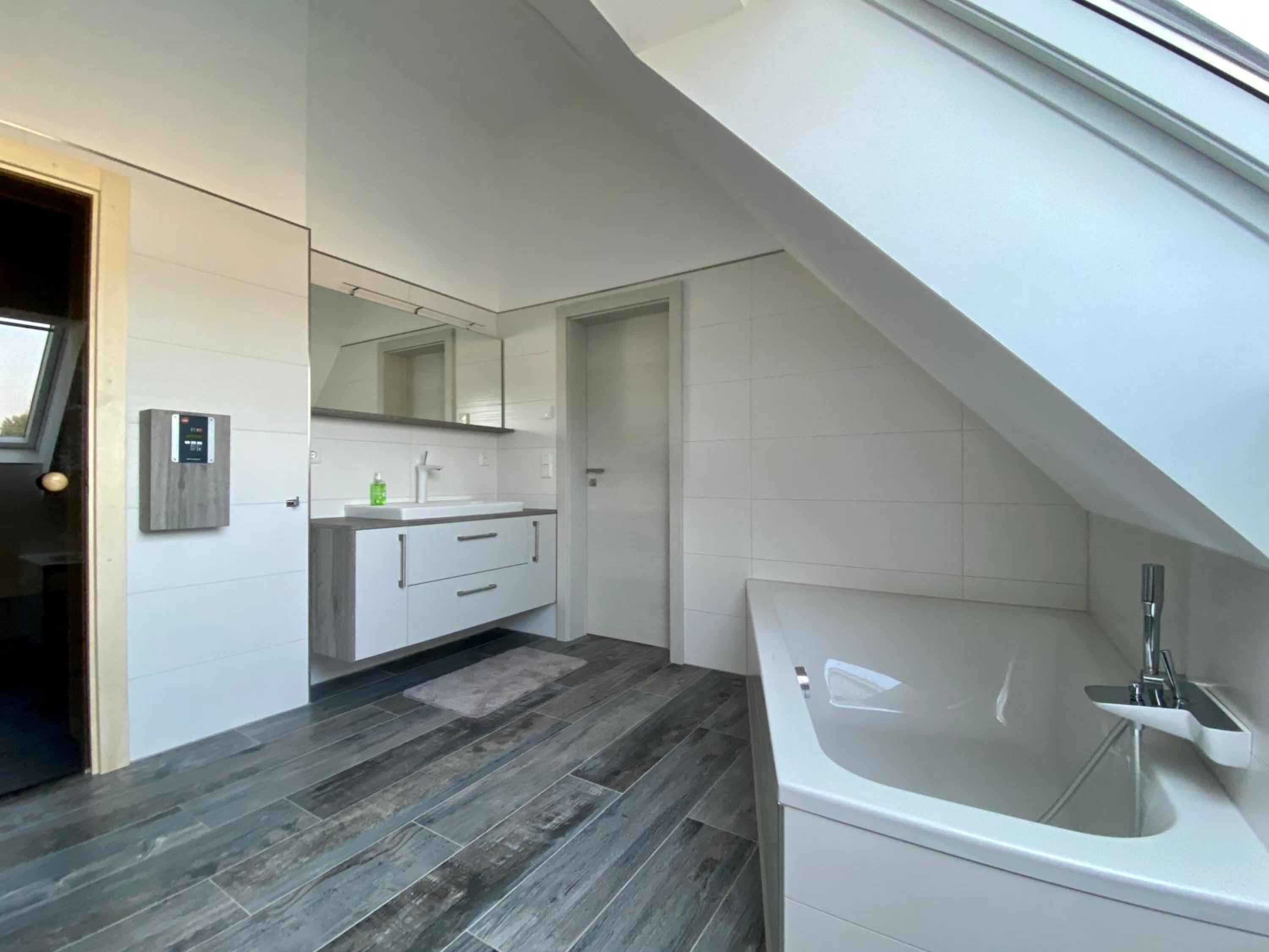 Haus am See mit Sauna und Kamin
