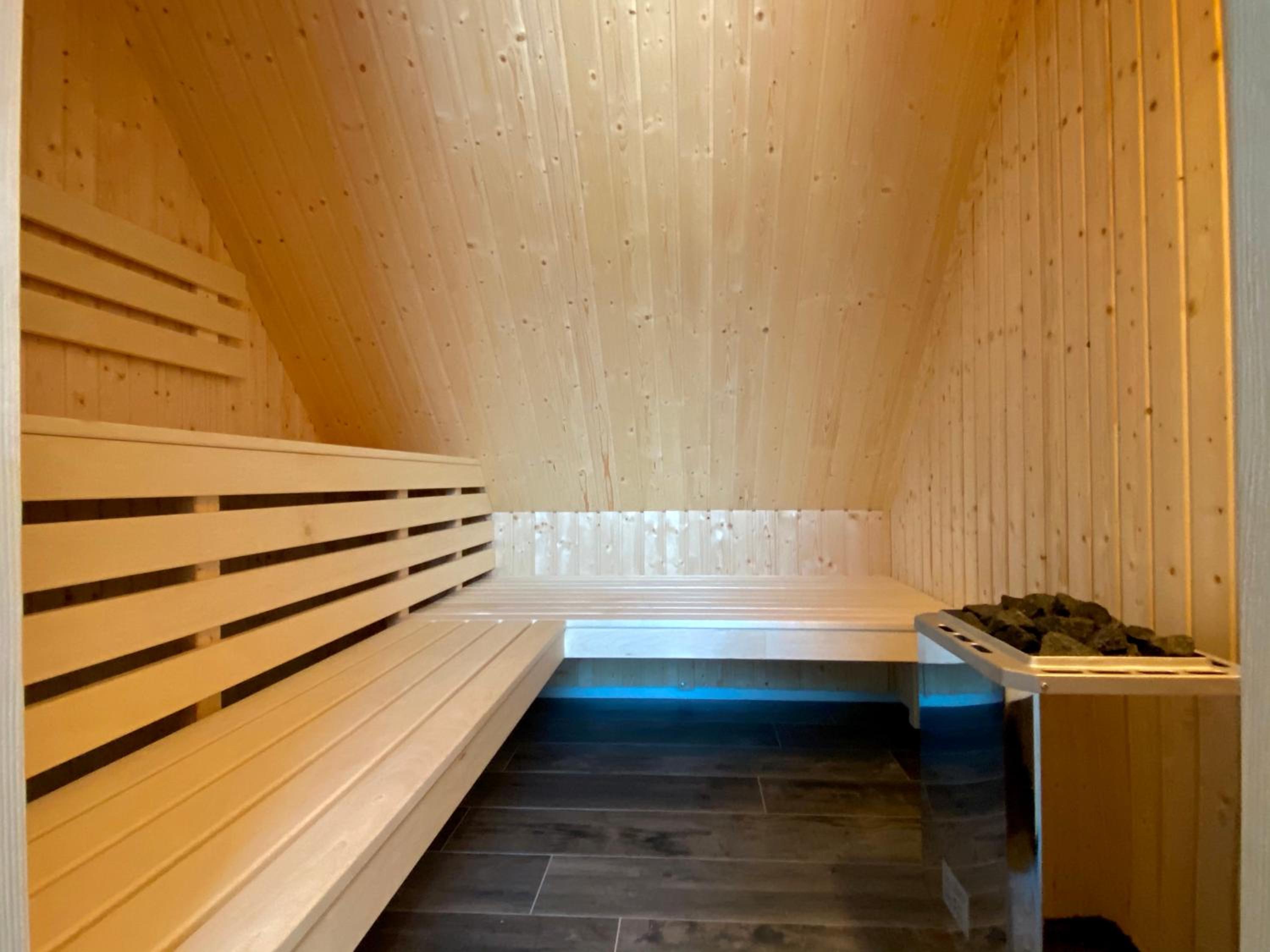 Haus am See mit Sauna und Kamin