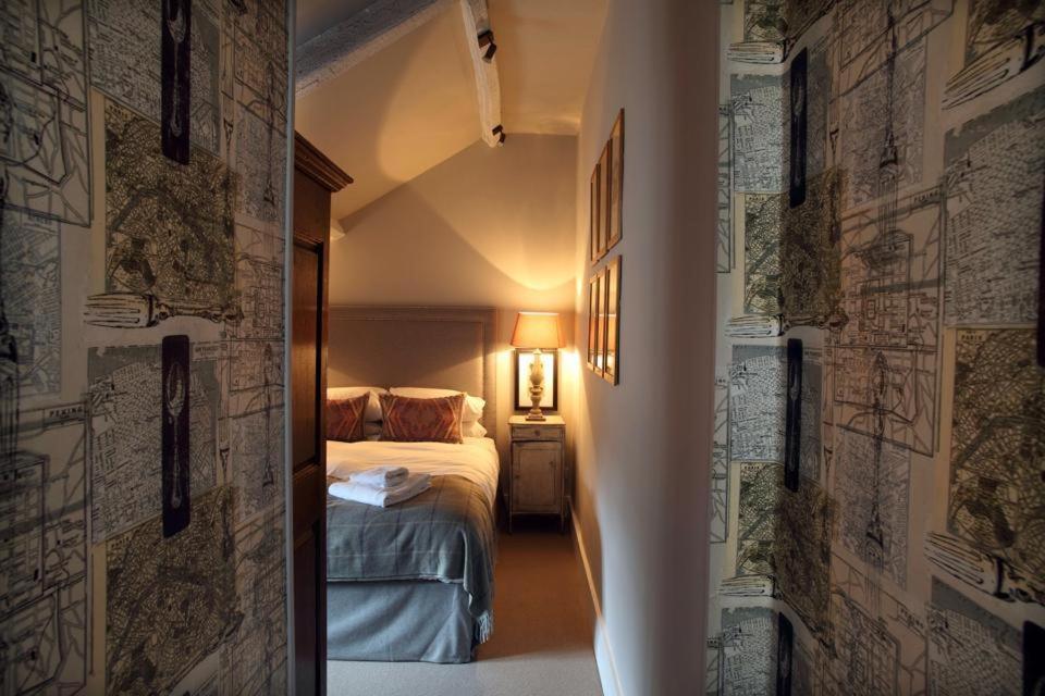 The King's Head view 3