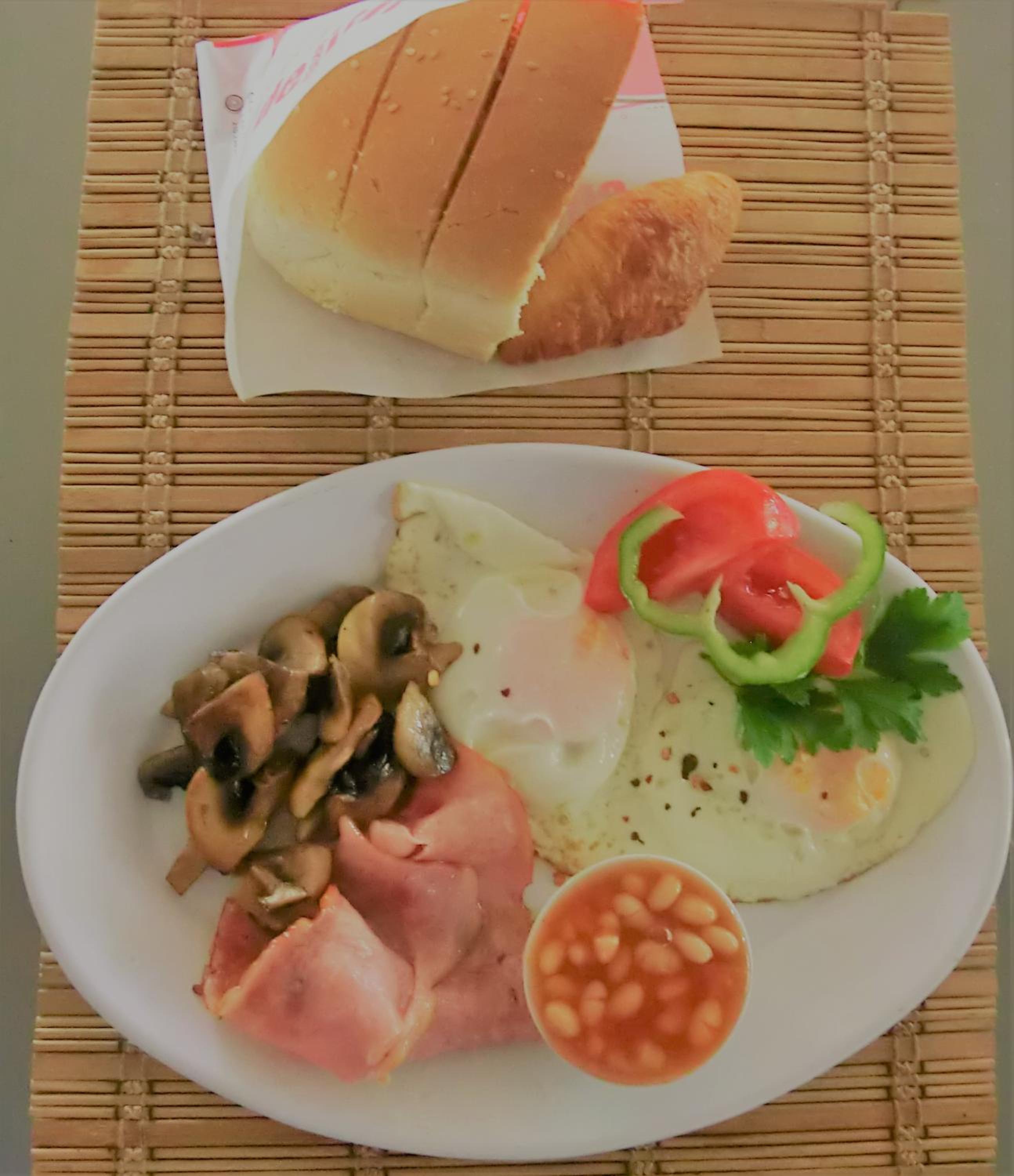 Santorini Camping & Hostel