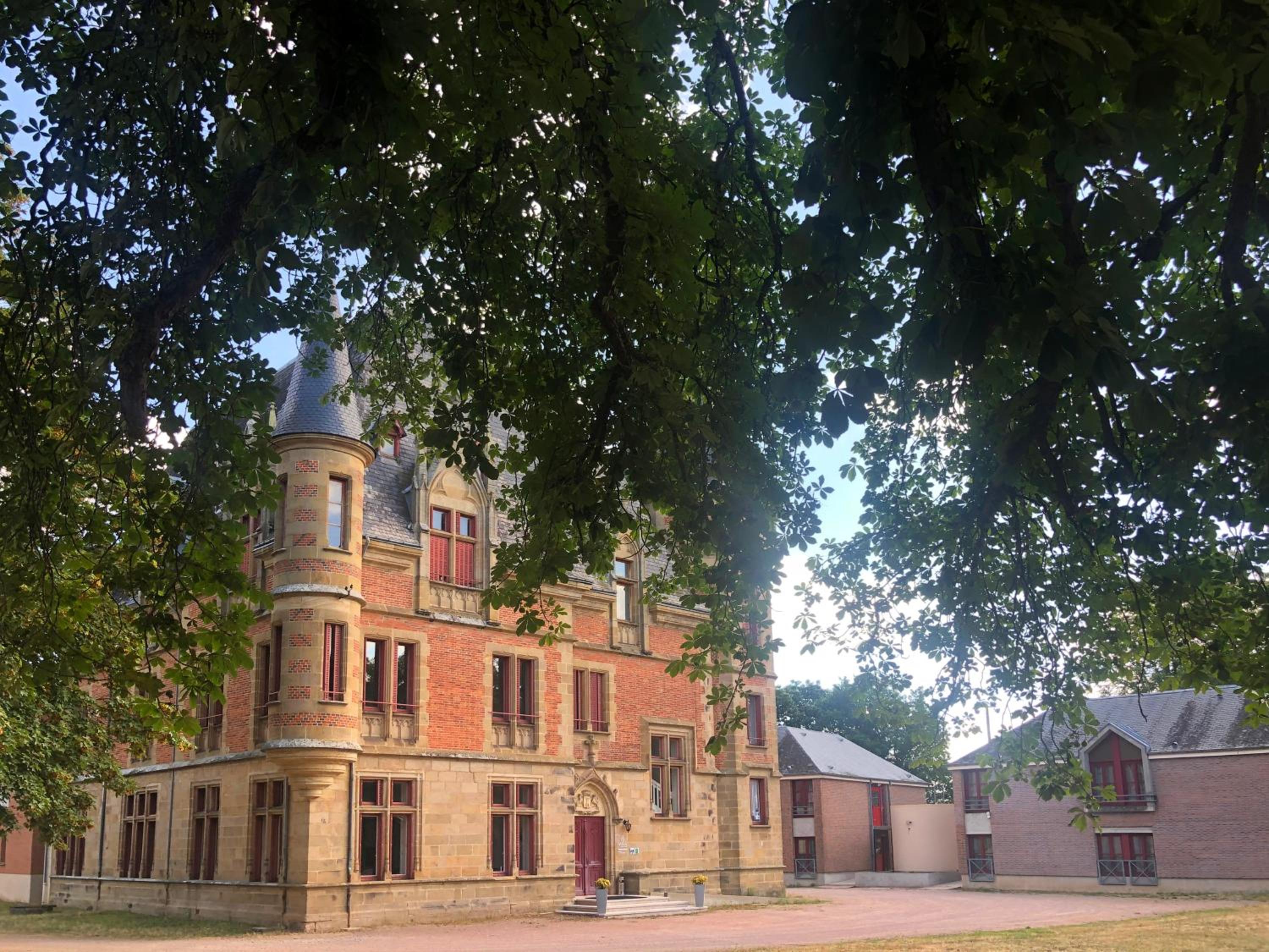 Château de Petit Bois view 3