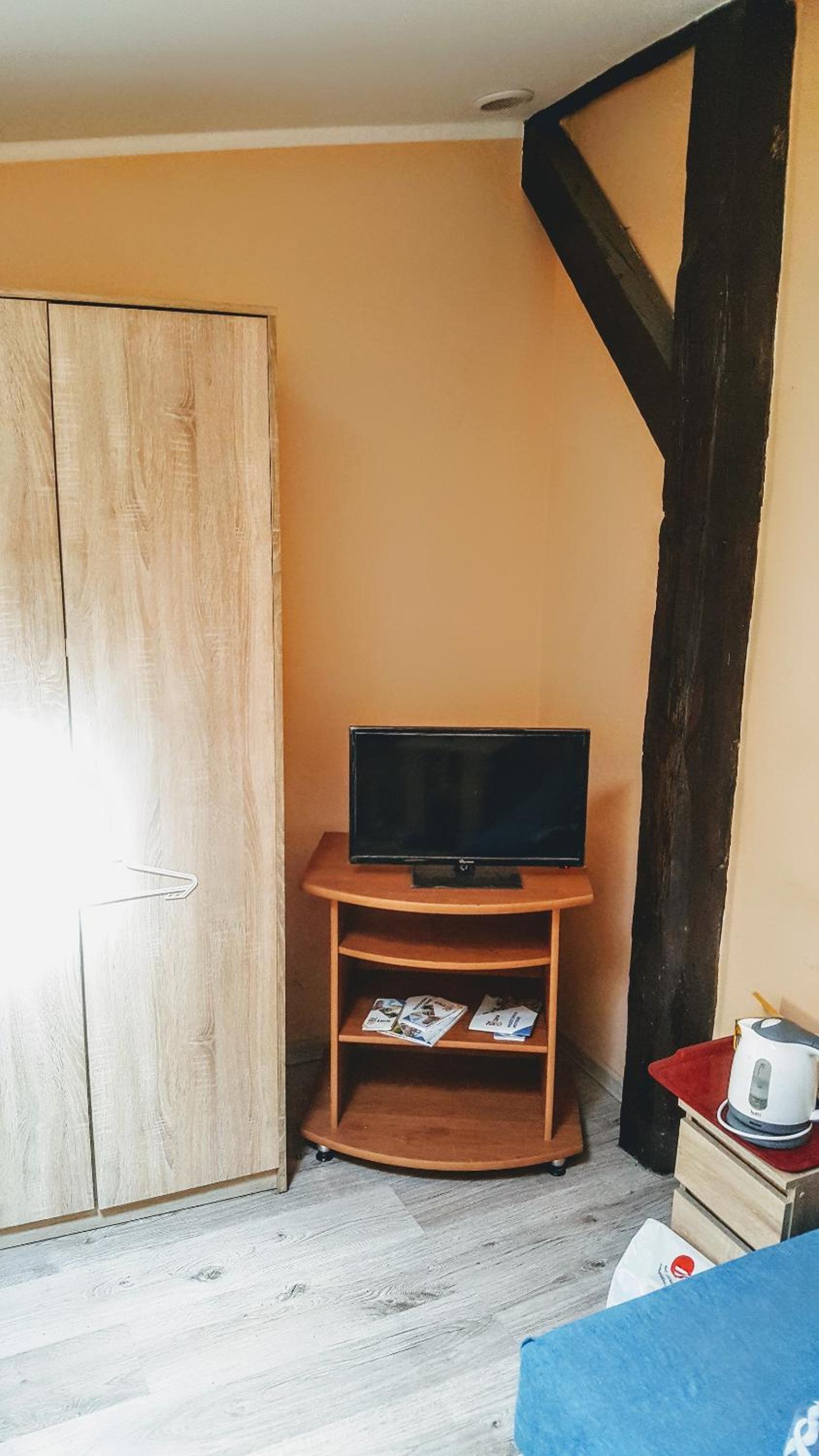 Photo 16