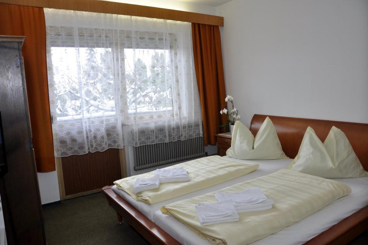 Pension Central