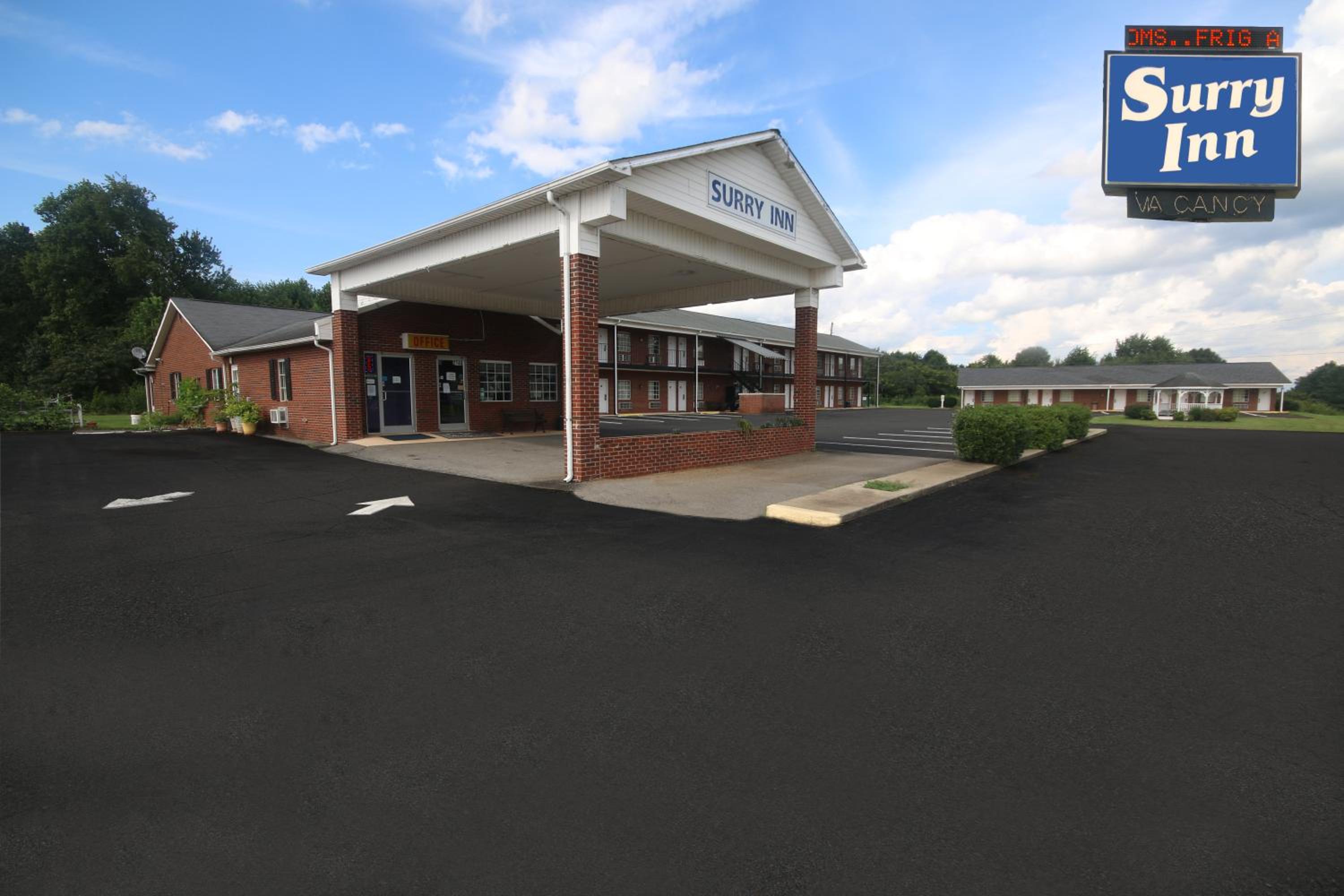 Surry Inn - Dobson - I-77 - Exit 93