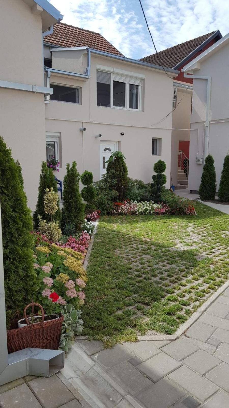Photo 28