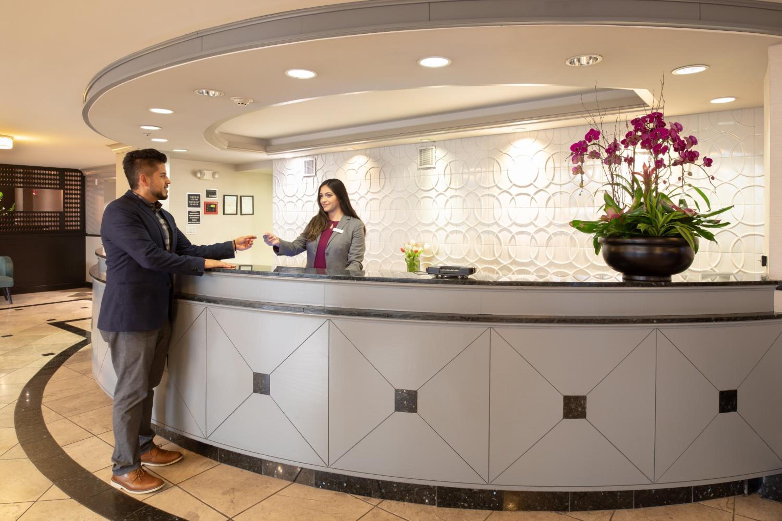 Crowne Plaza Costa Mesa Orange County, an IHG Hotel - Property Image 3