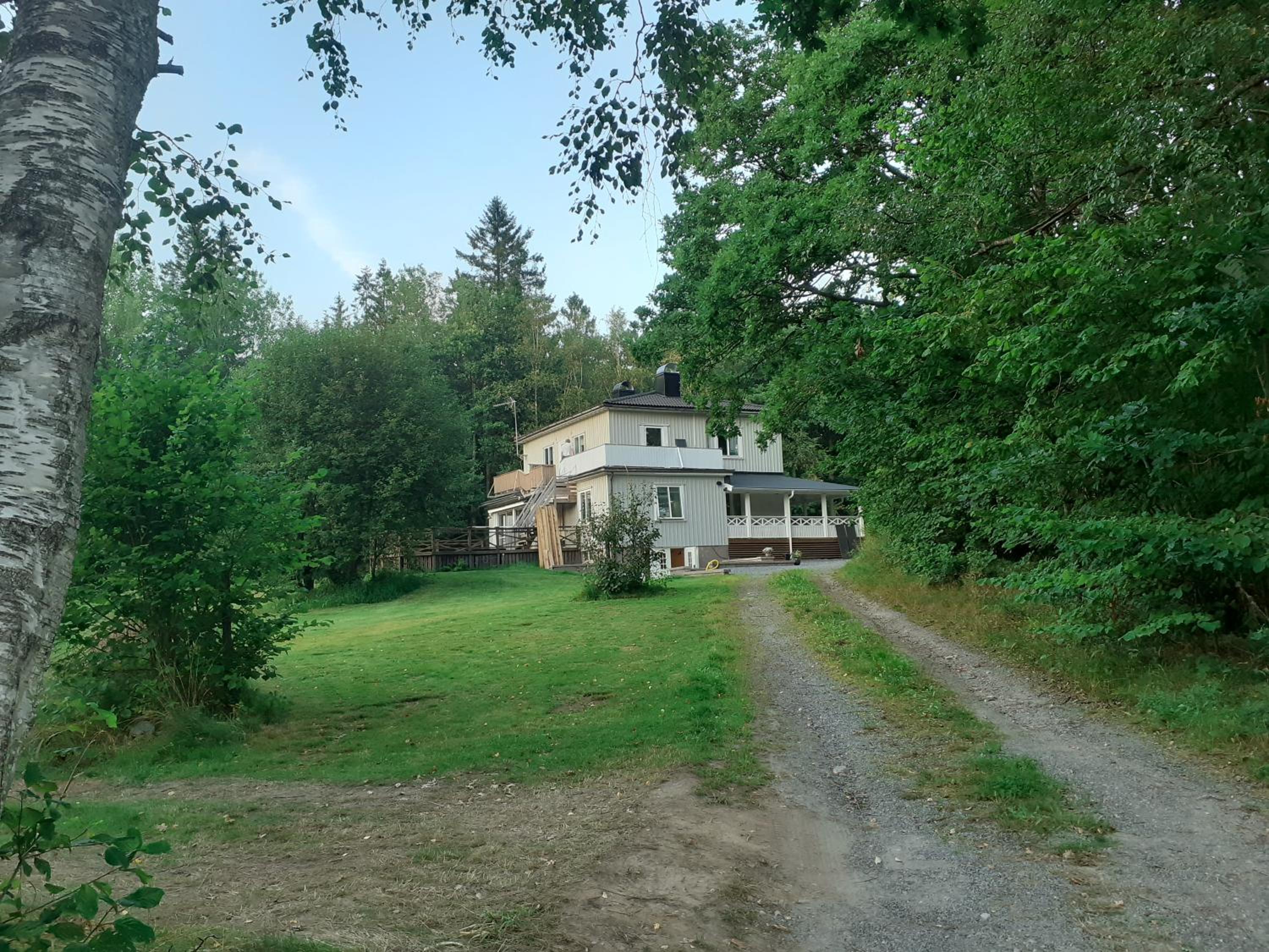 Photo 33
