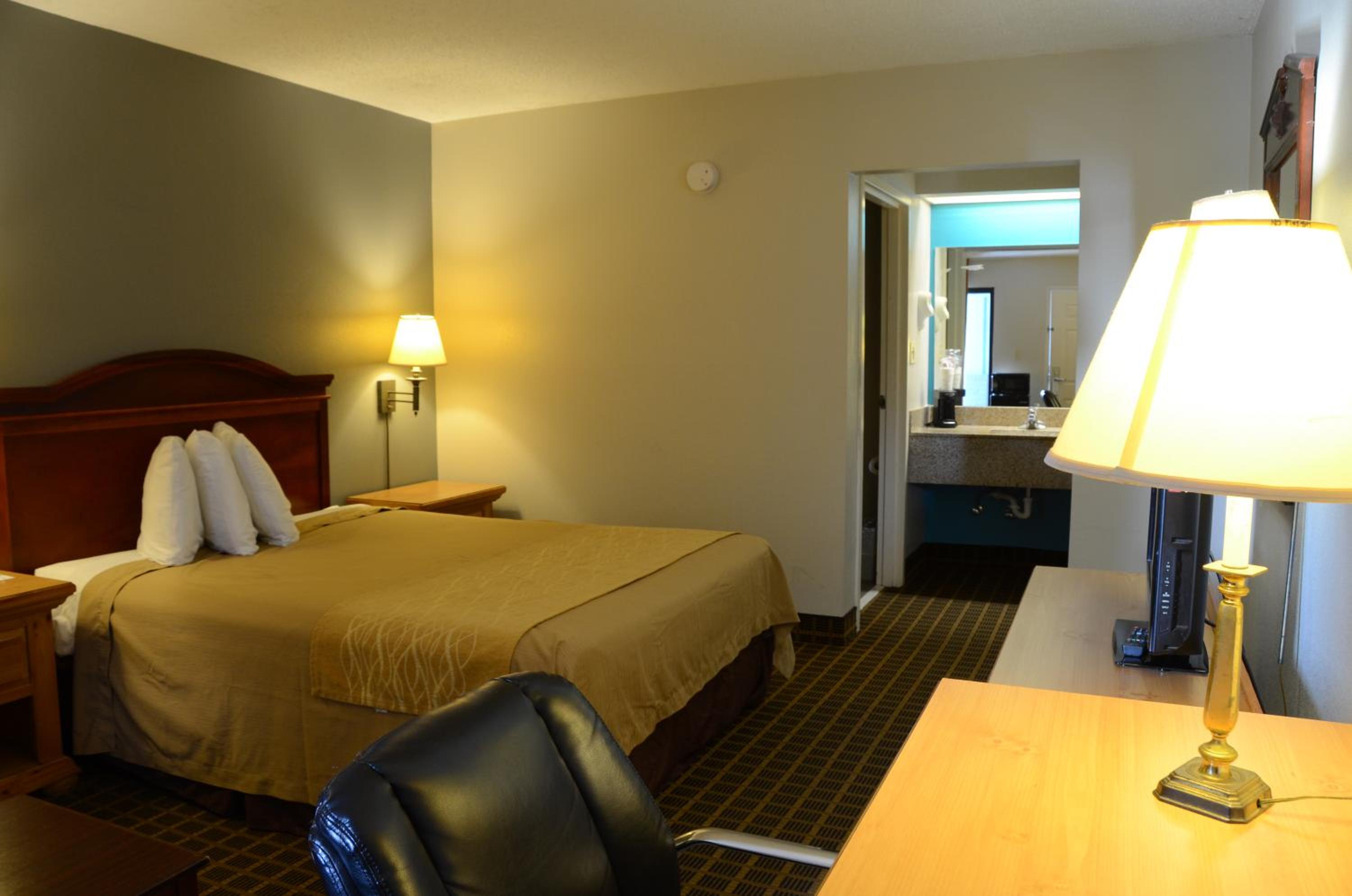 Clarksville Inn