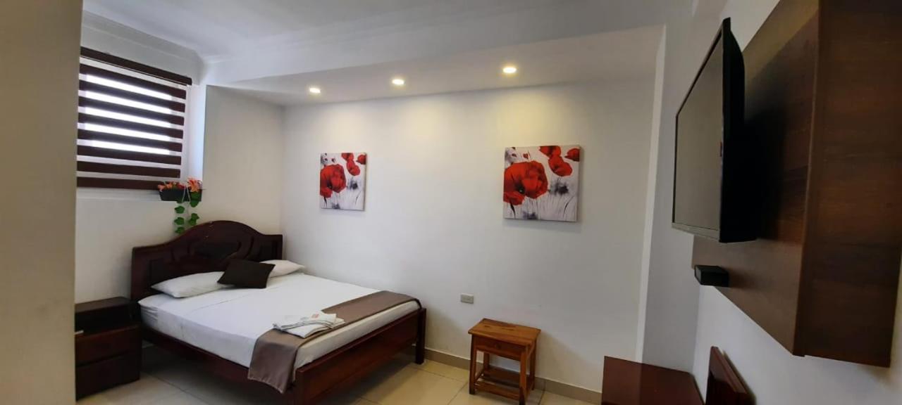 Hostal Perla Real Inn