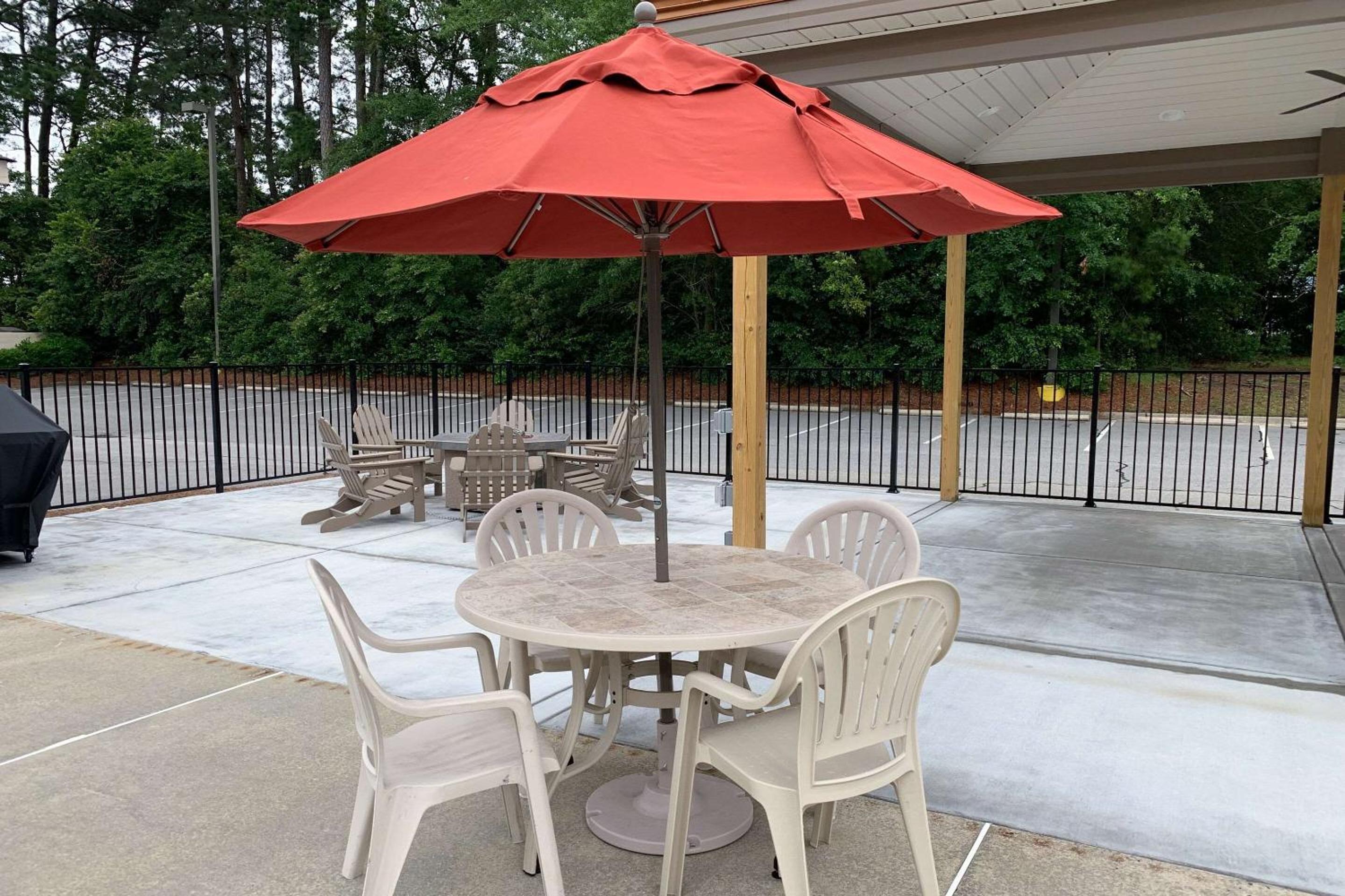 Spring Lake Vacations - Sleep Inn Suites Spring Lake - Fayetteville Near Fort Liberty - Property Image 13