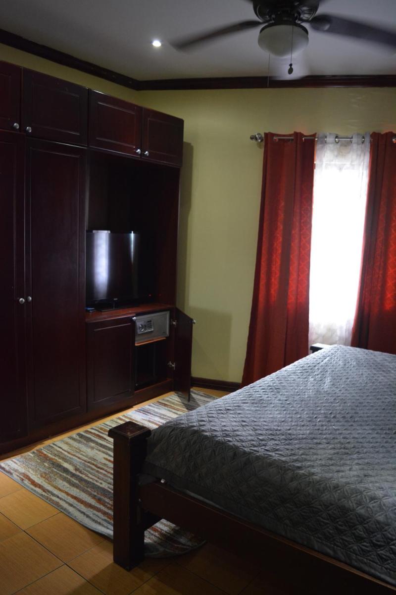 Hotel CR Lounge by Little Havana
