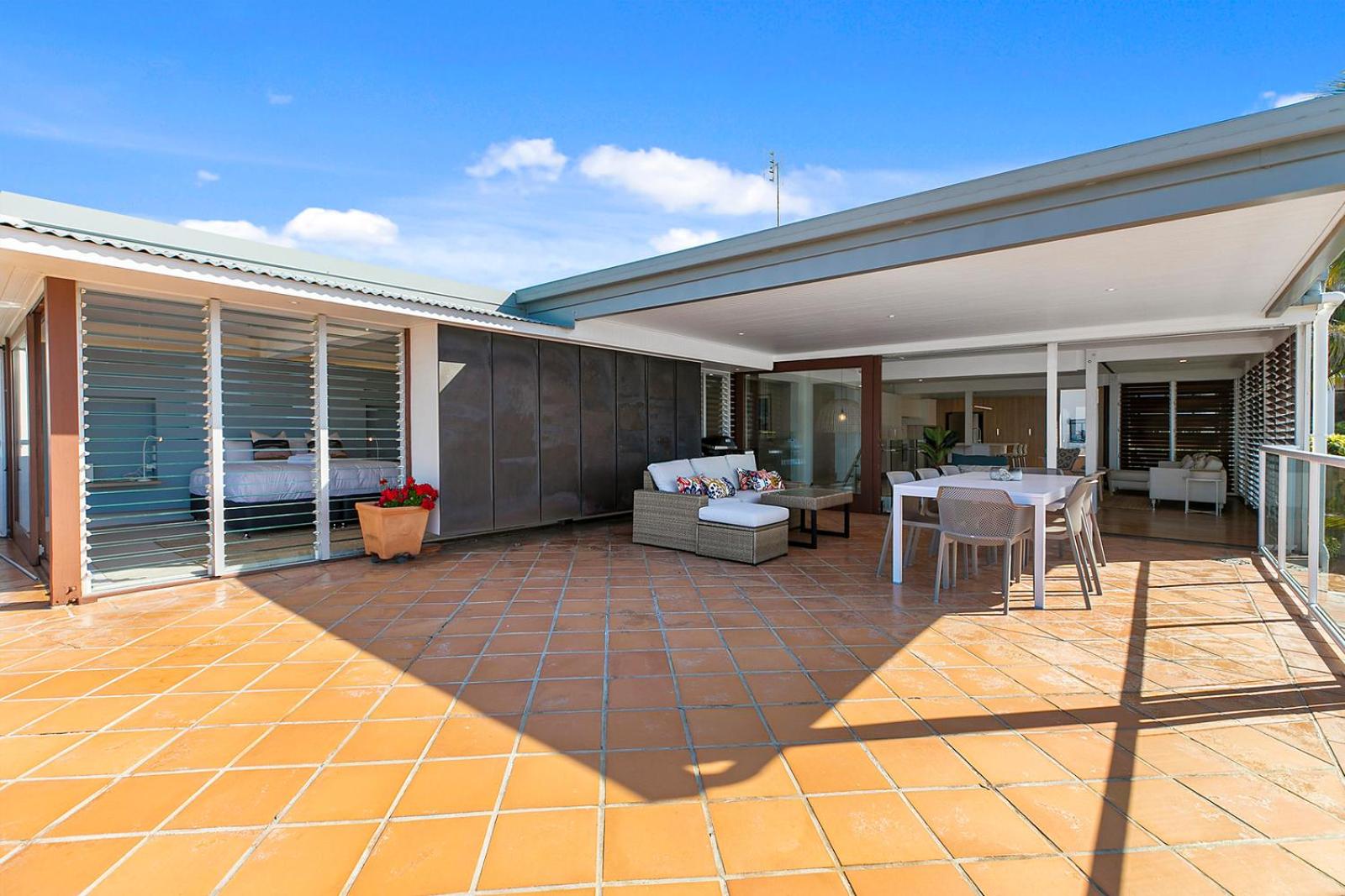 Seascape Pet Friendly Ocean Views Sunshine Beach