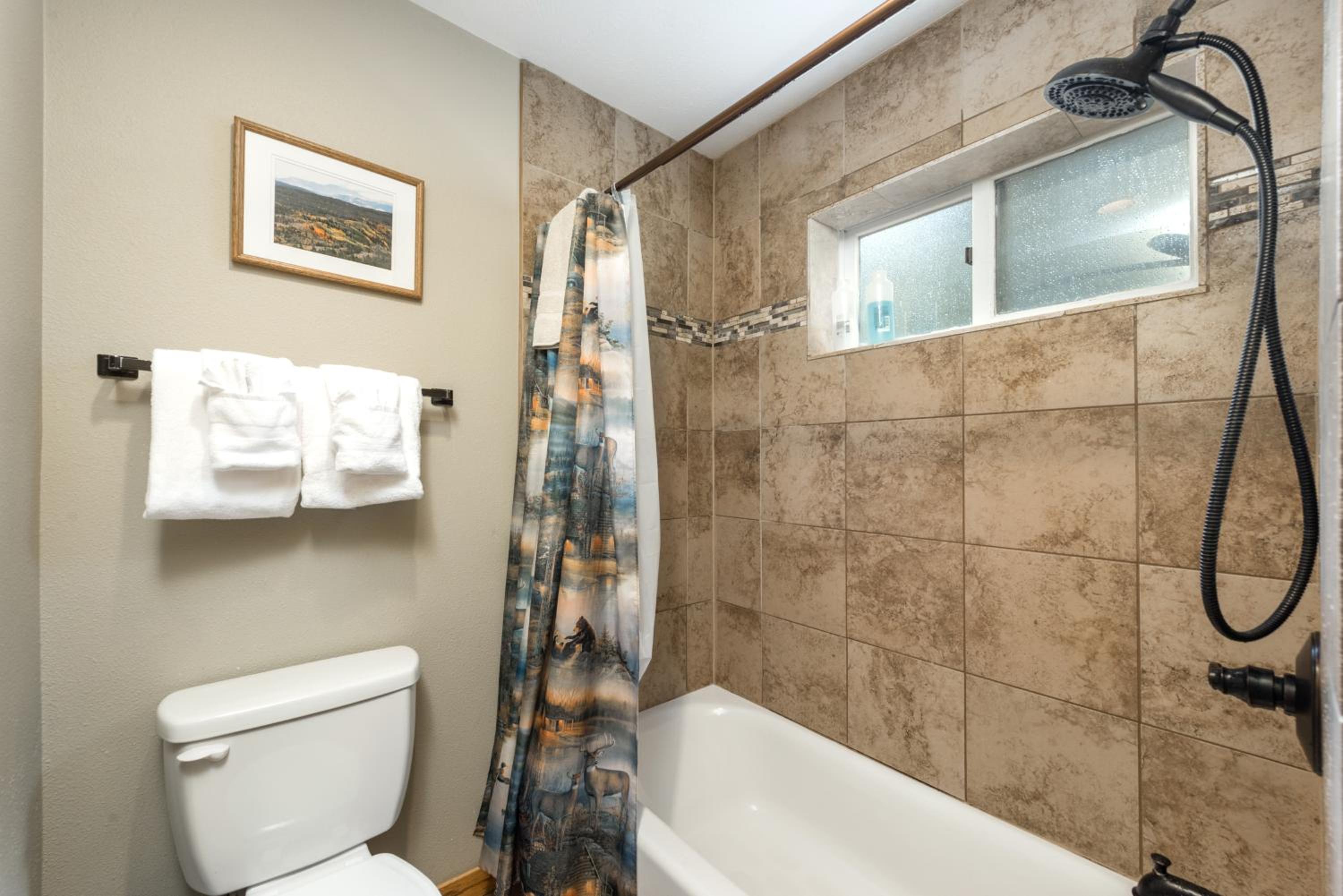 4 Seasons Inn on Fall River - Property Image 107