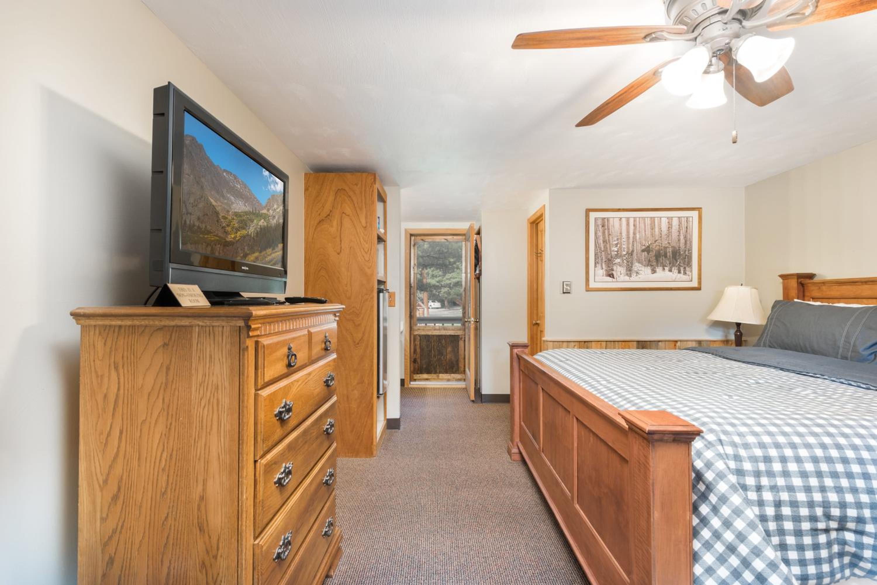 4 Seasons Inn on Fall River - Property Image 100