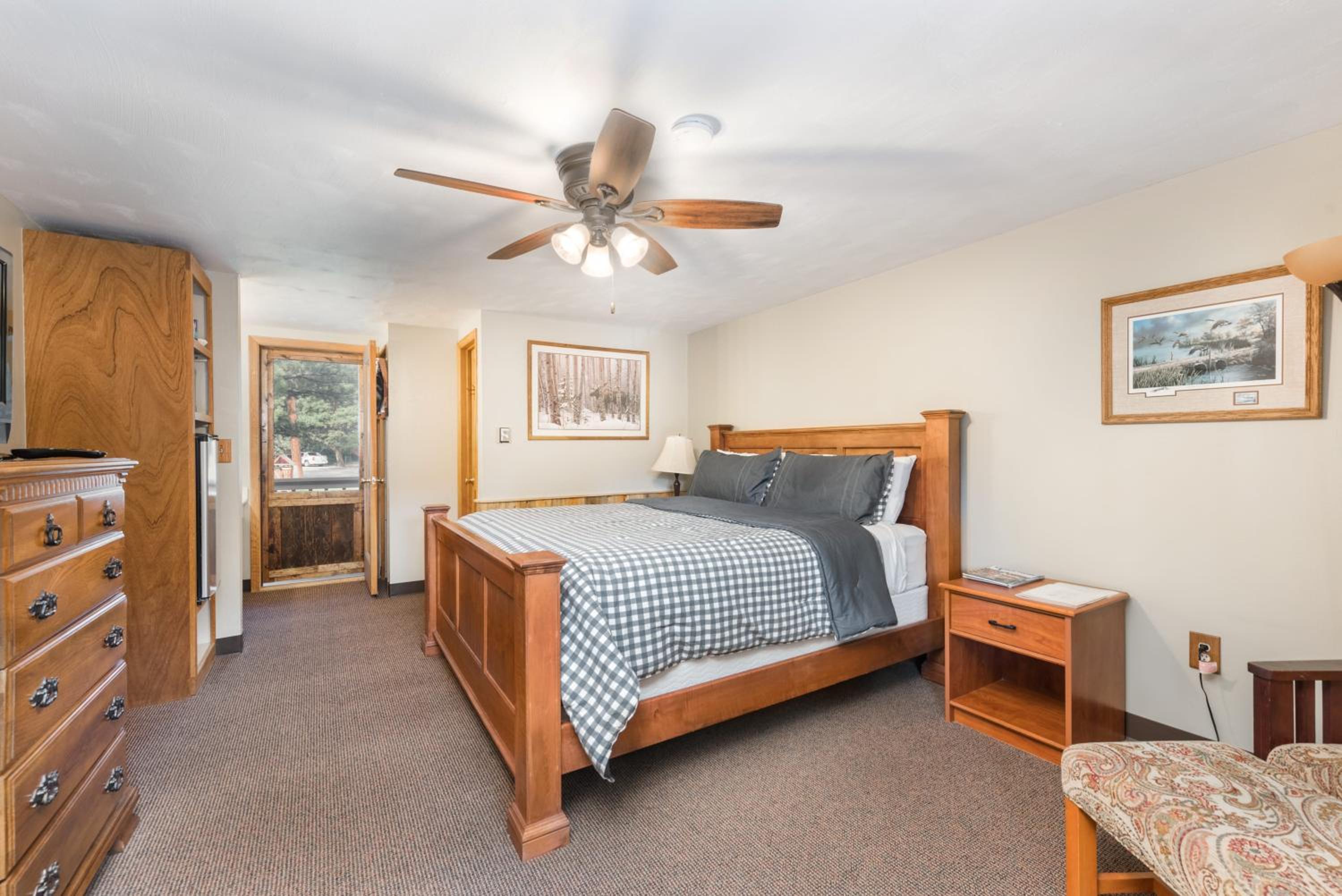 4 Seasons Inn on Fall River - Property Image 101