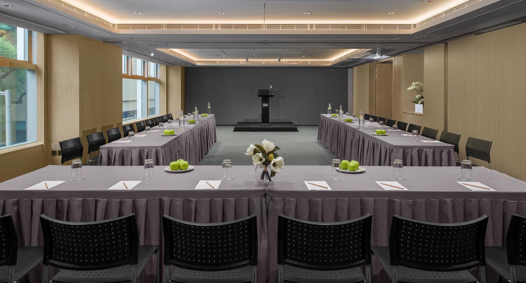 Hotel Stage