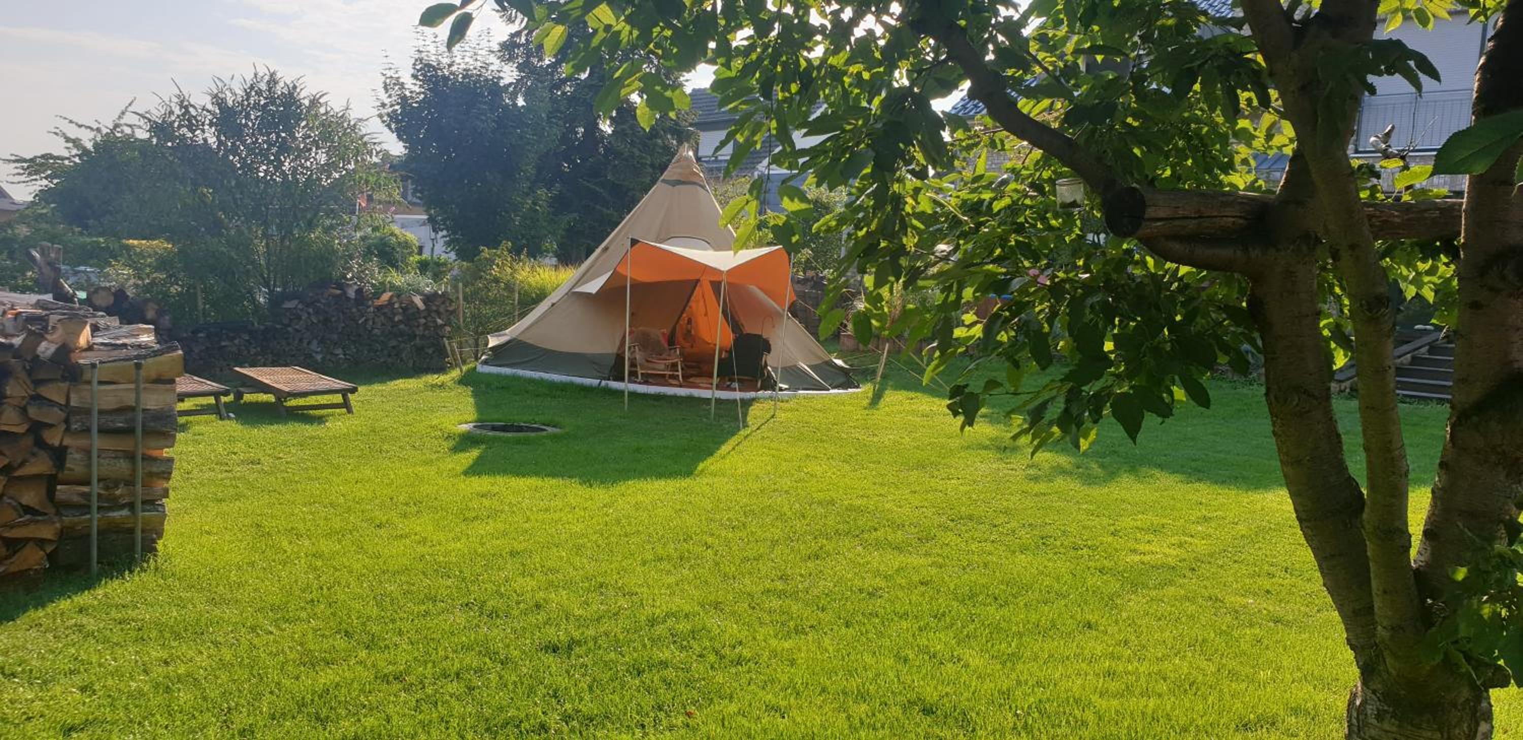 Schönste Lage am Rhein in unmittelbarer Stadtnähe, B & B