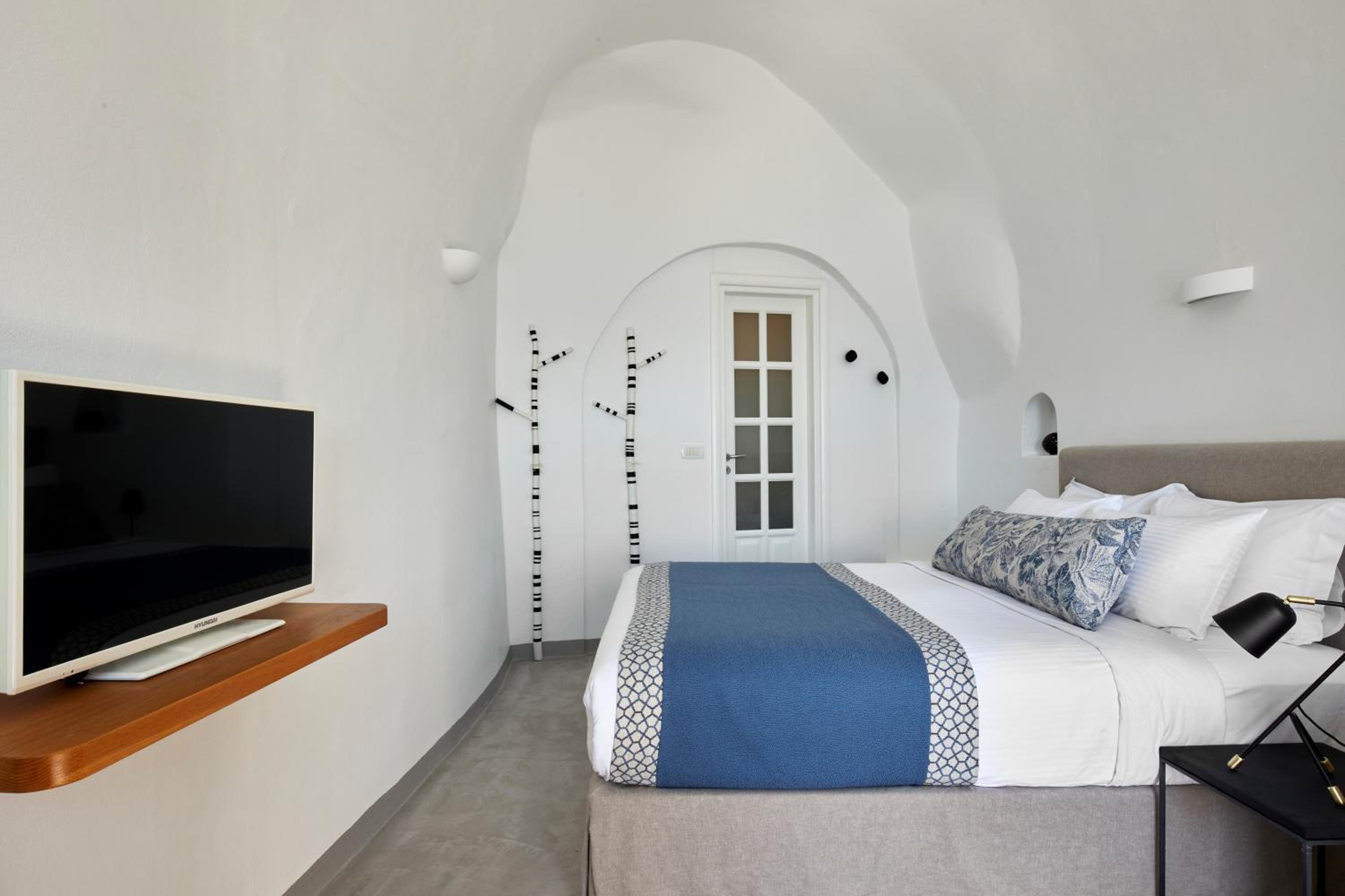 Oia Vacations - Filotera Suites - Property Image 32