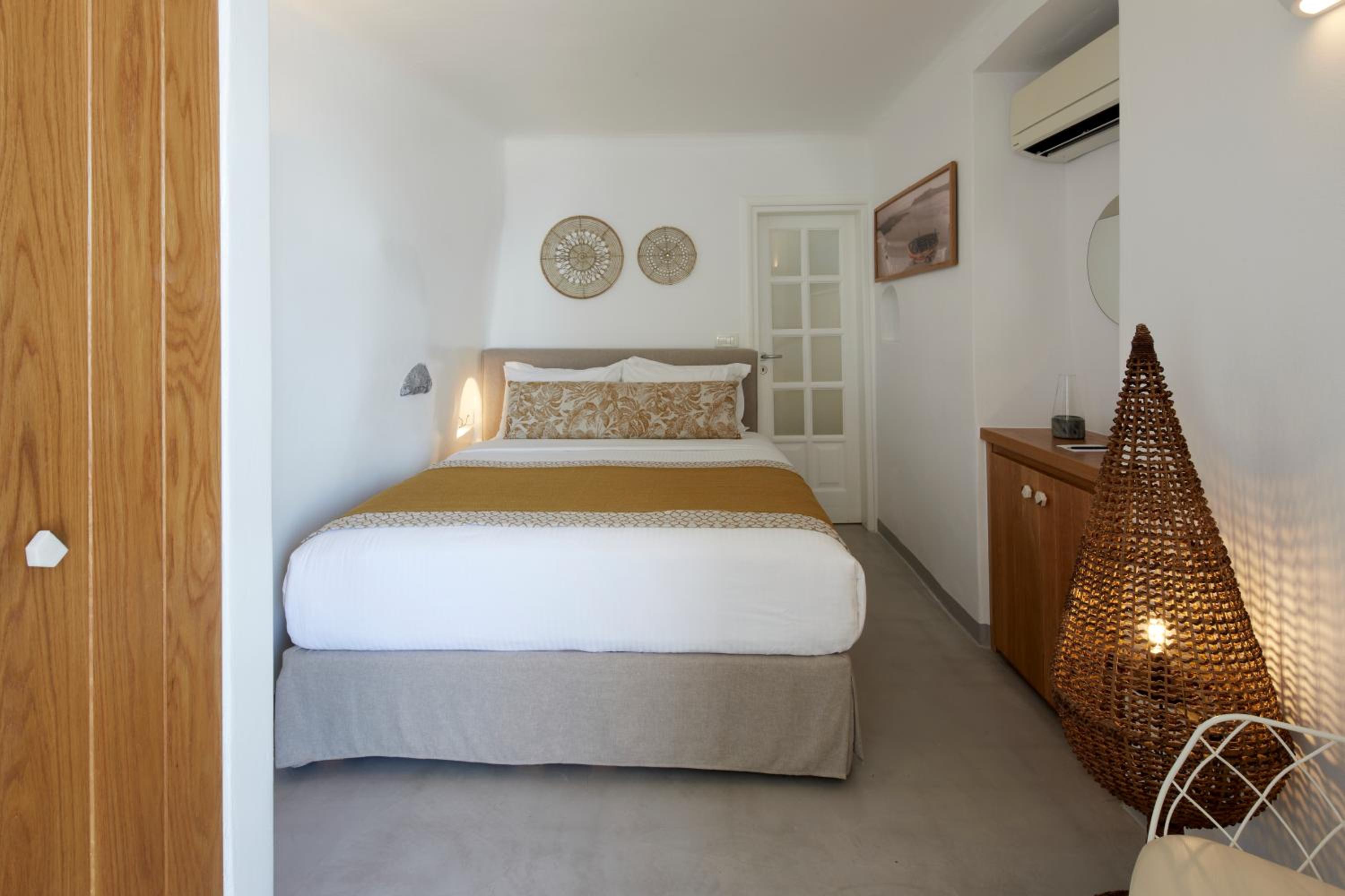 Oia Vacations - Filotera Suites - Property Image 28