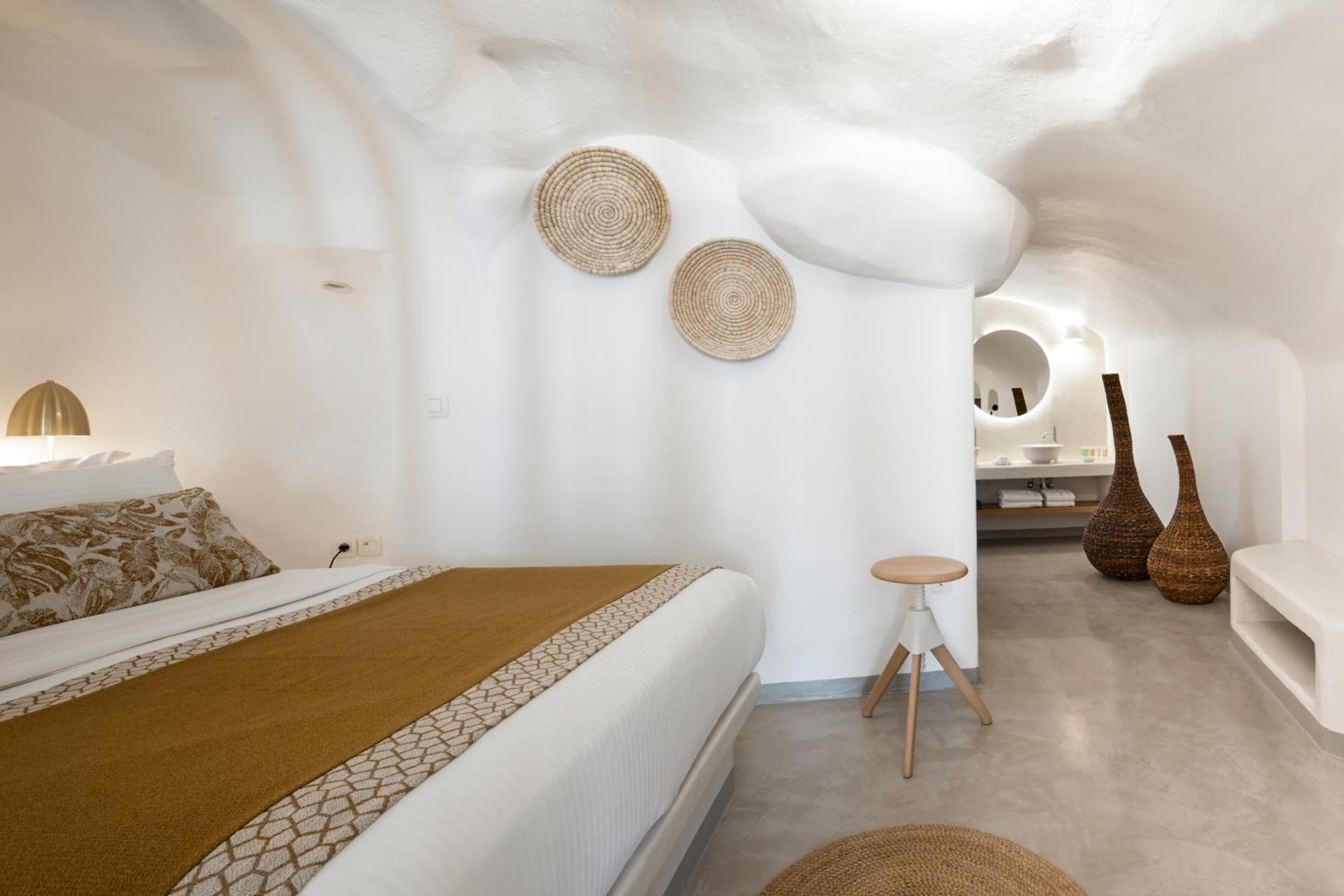 Oia Vacations - Filotera Suites - Property Image 25
