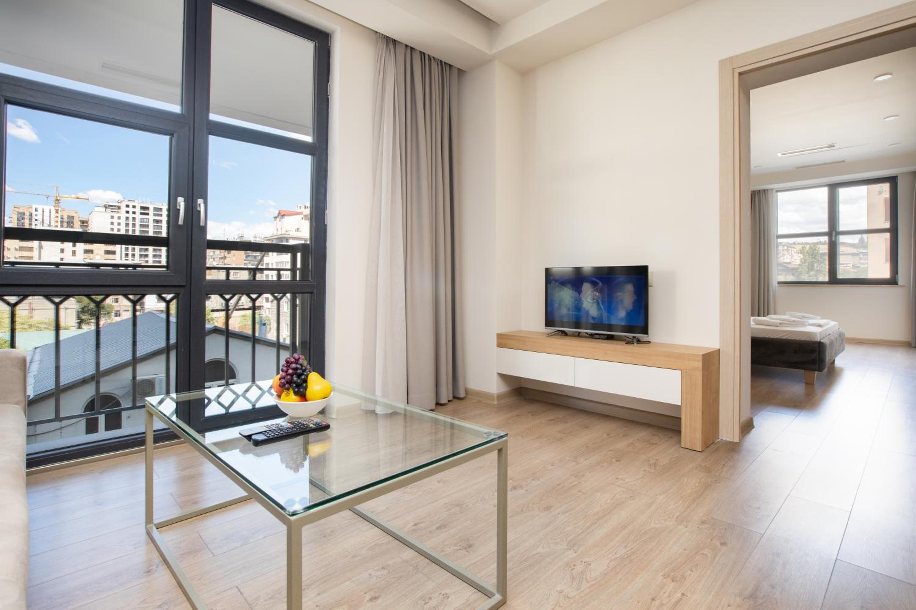 Apart-hotel on Koghbatsi 16