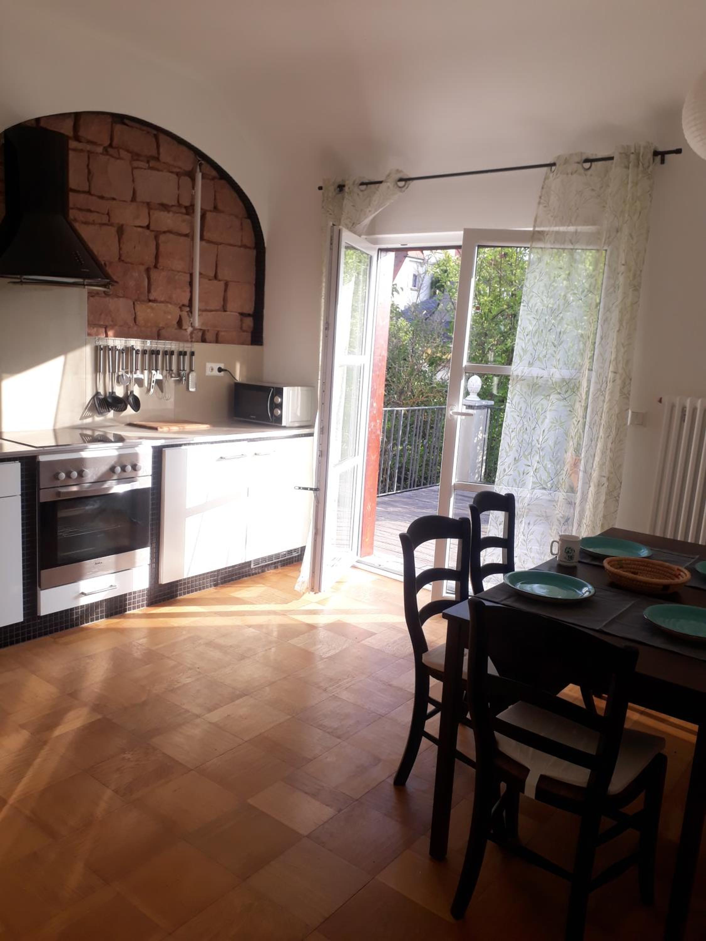 Bismarckstrasse 8