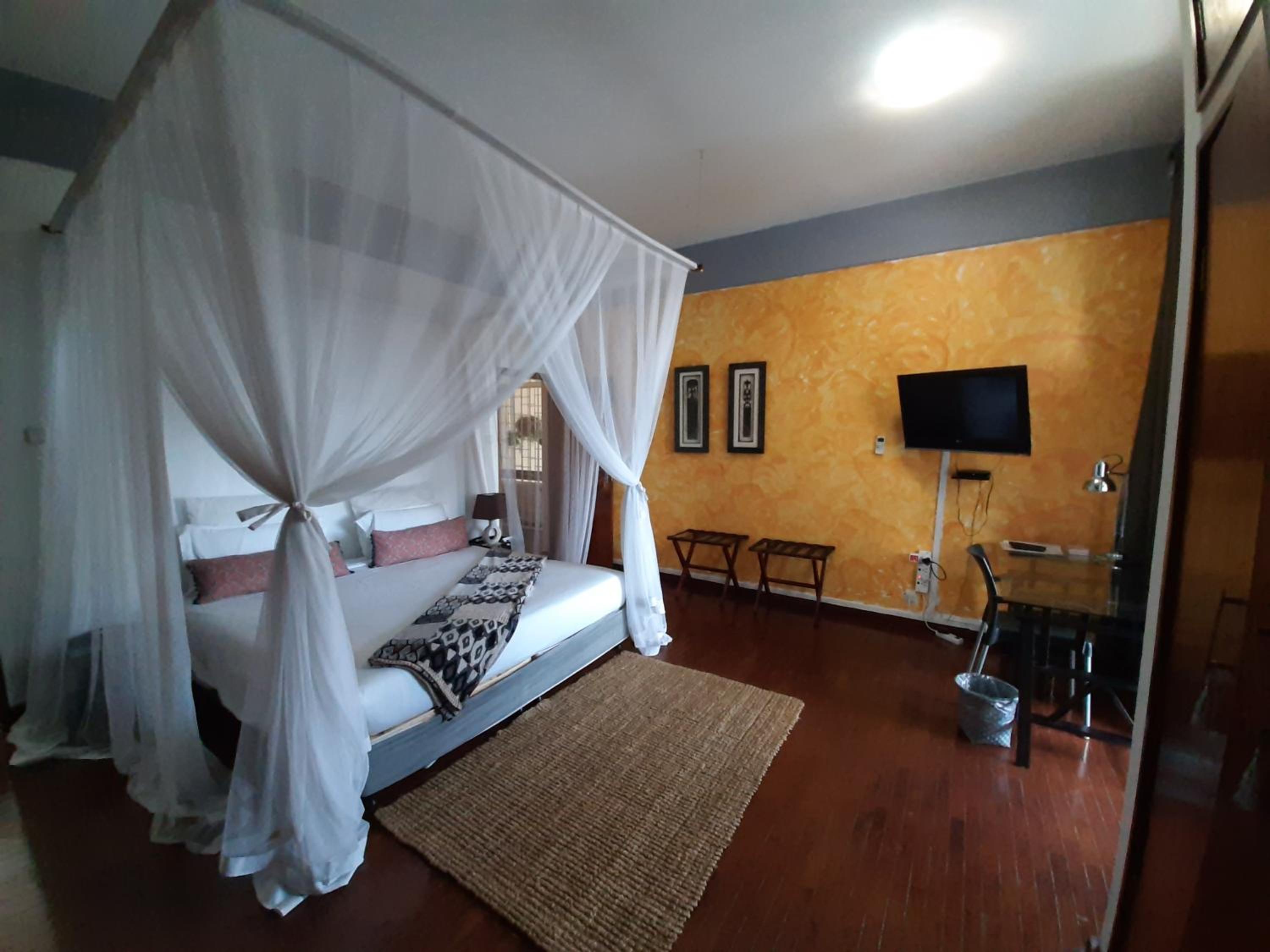 FIGTREE GUESTHOUSE view 3
